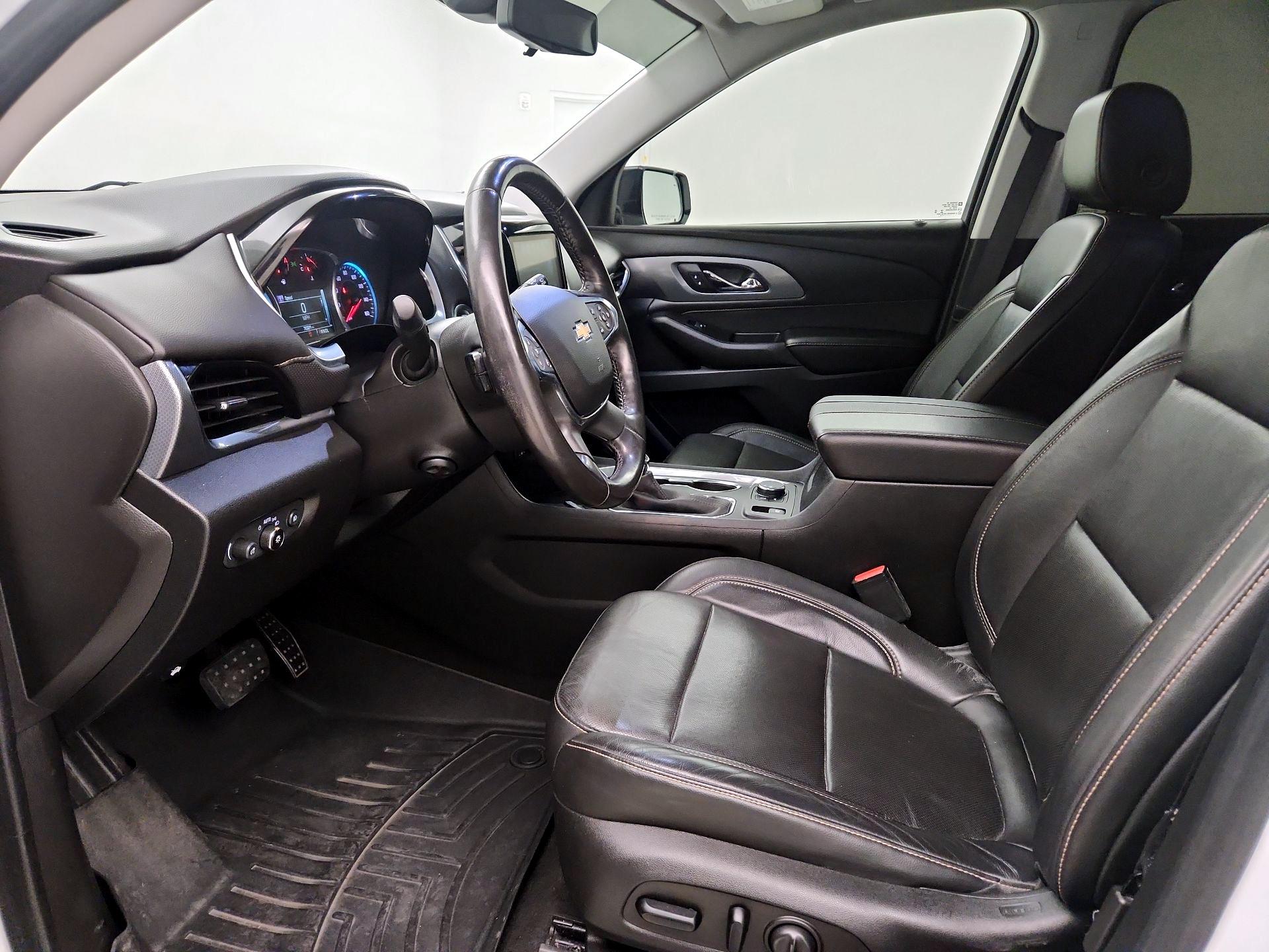 Thumbnail: 2019 Chevrolet Traverse - 11