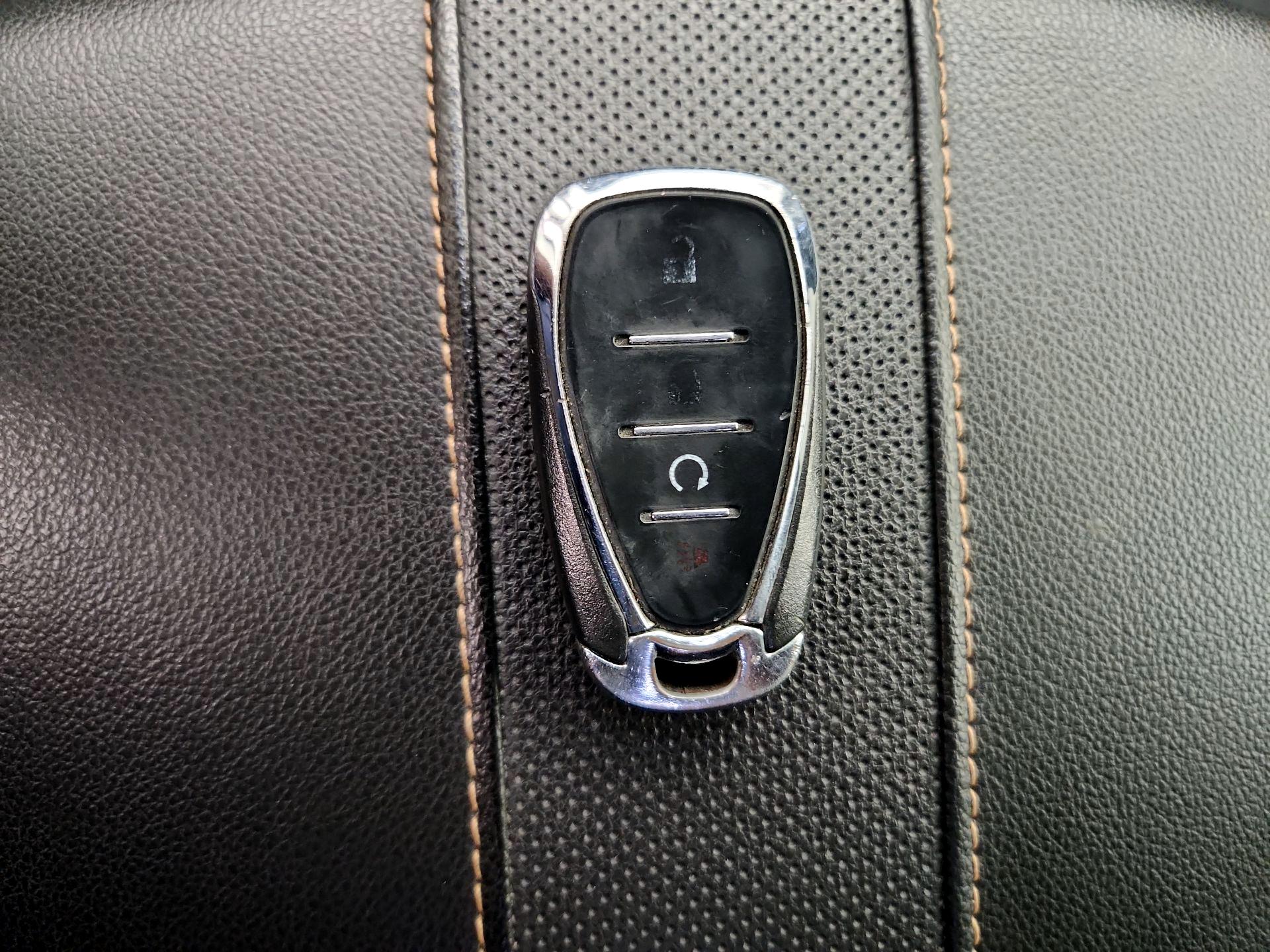 Thumbnail: 2019 Chevrolet Traverse - 18