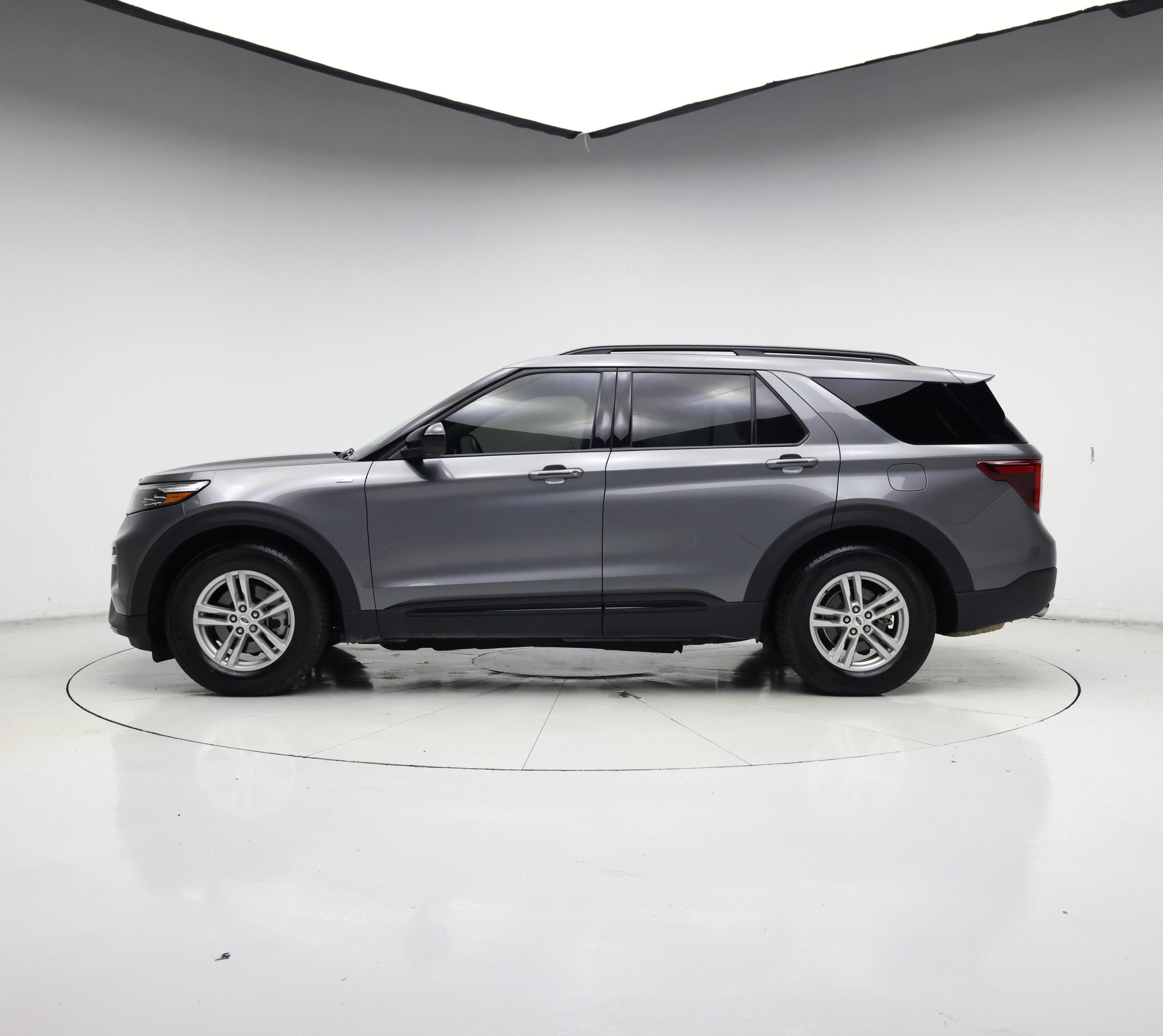 Thumbnail: 2024 Ford Explorer - 3
