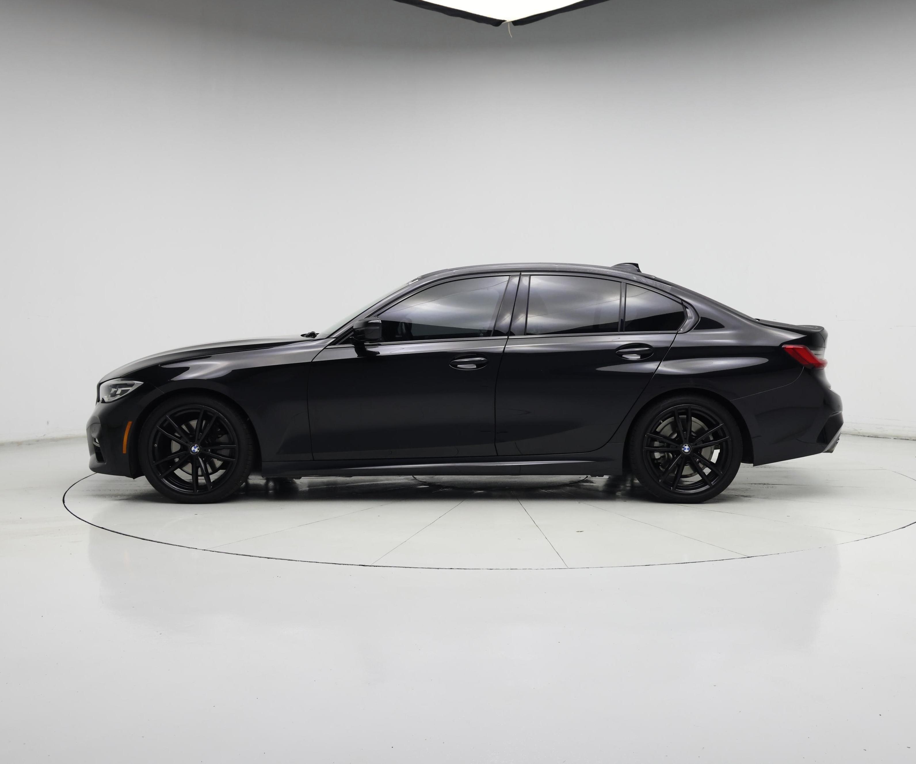 Thumbnail: 2020 BMW 3 Series - 3