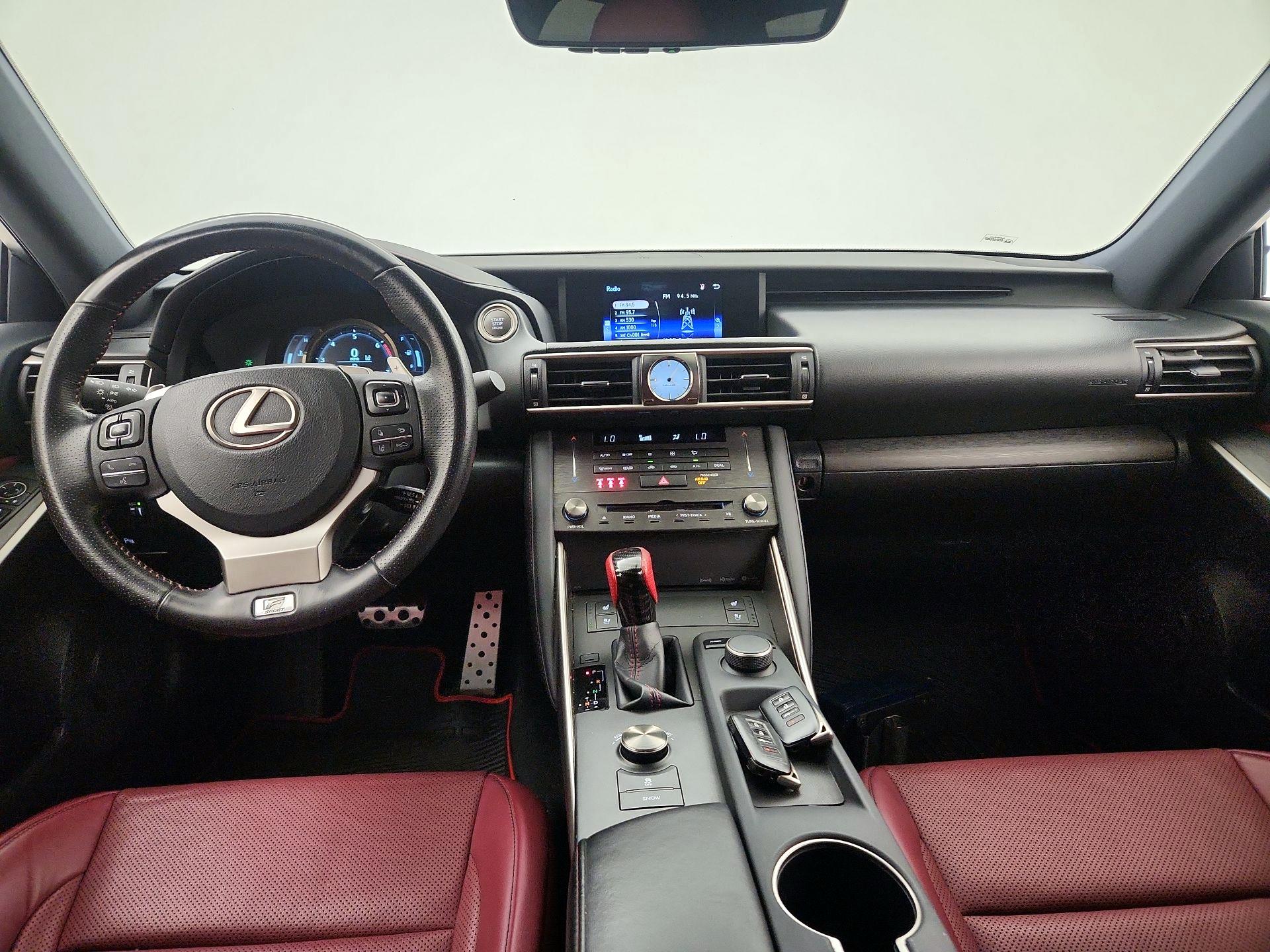 Thumbnail: 2019 Lexus IS - 9