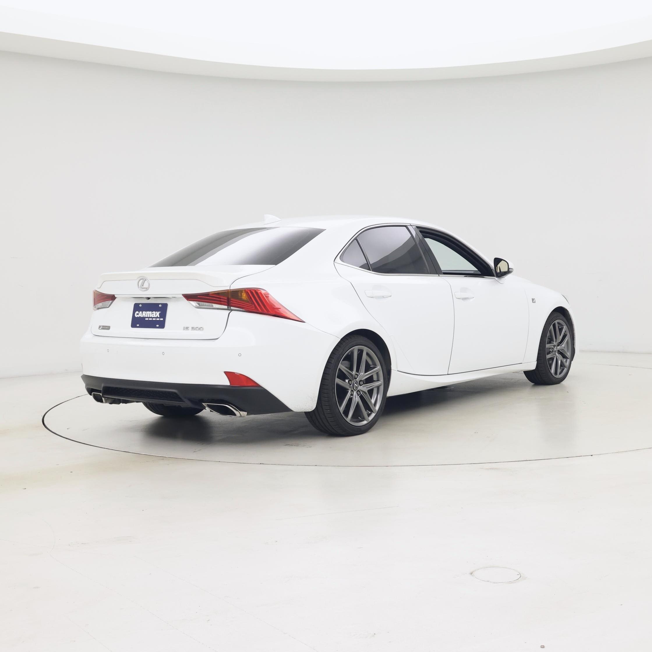 Thumbnail: 2019 Lexus IS - 8