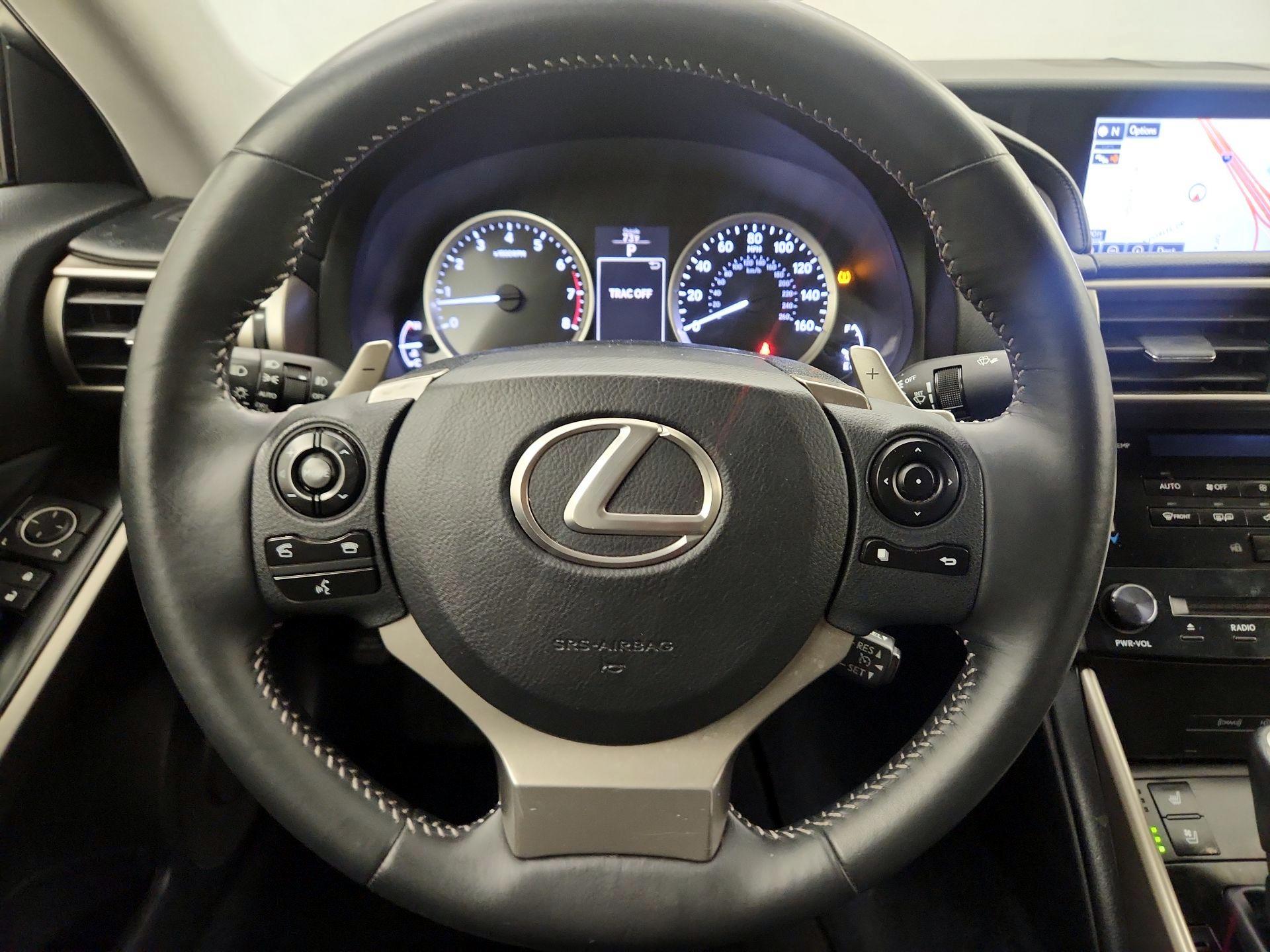 Thumbnail: 2014 Lexus IS - 10
