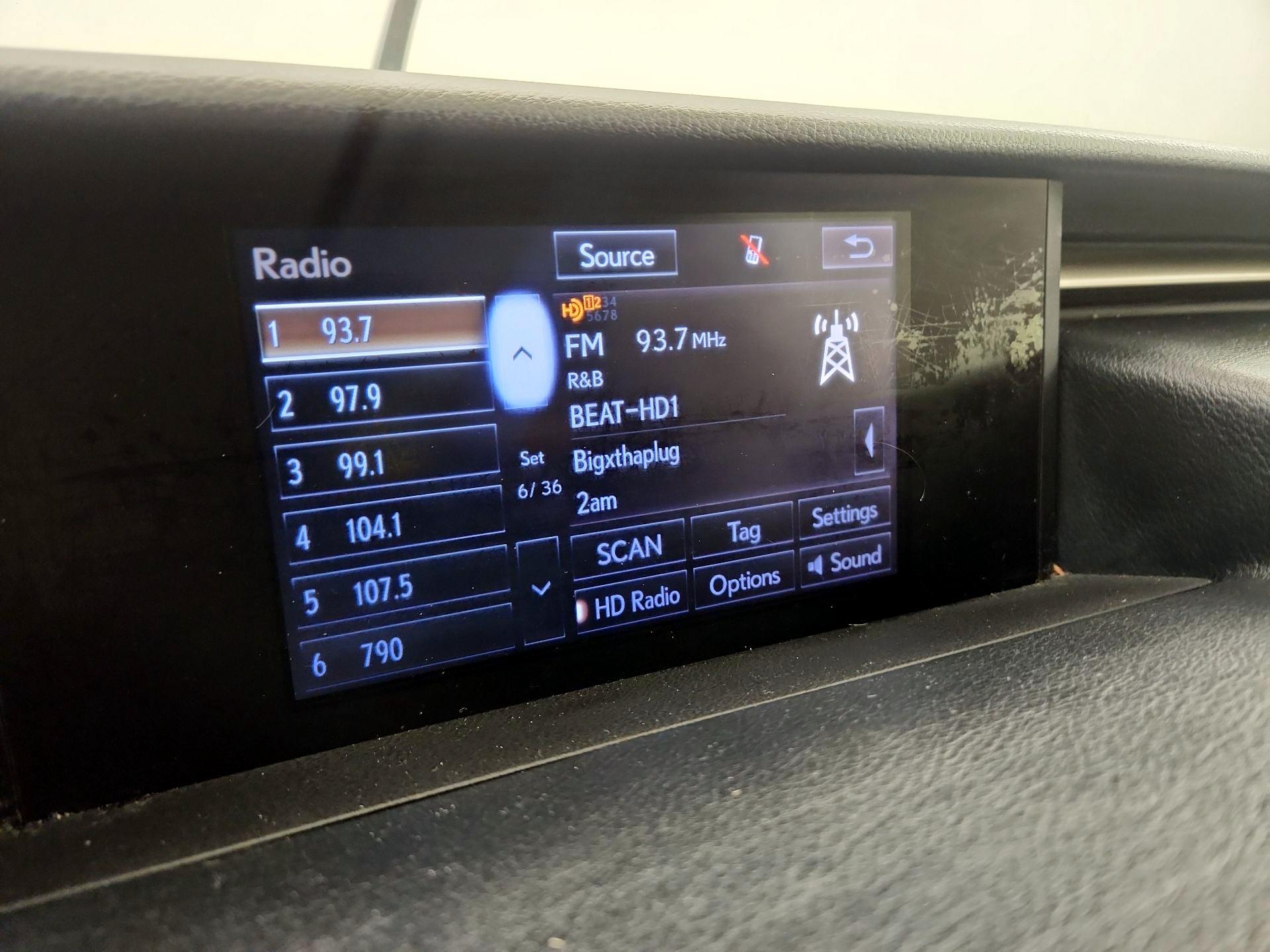 Thumbnail: 2014 Lexus IS - 13