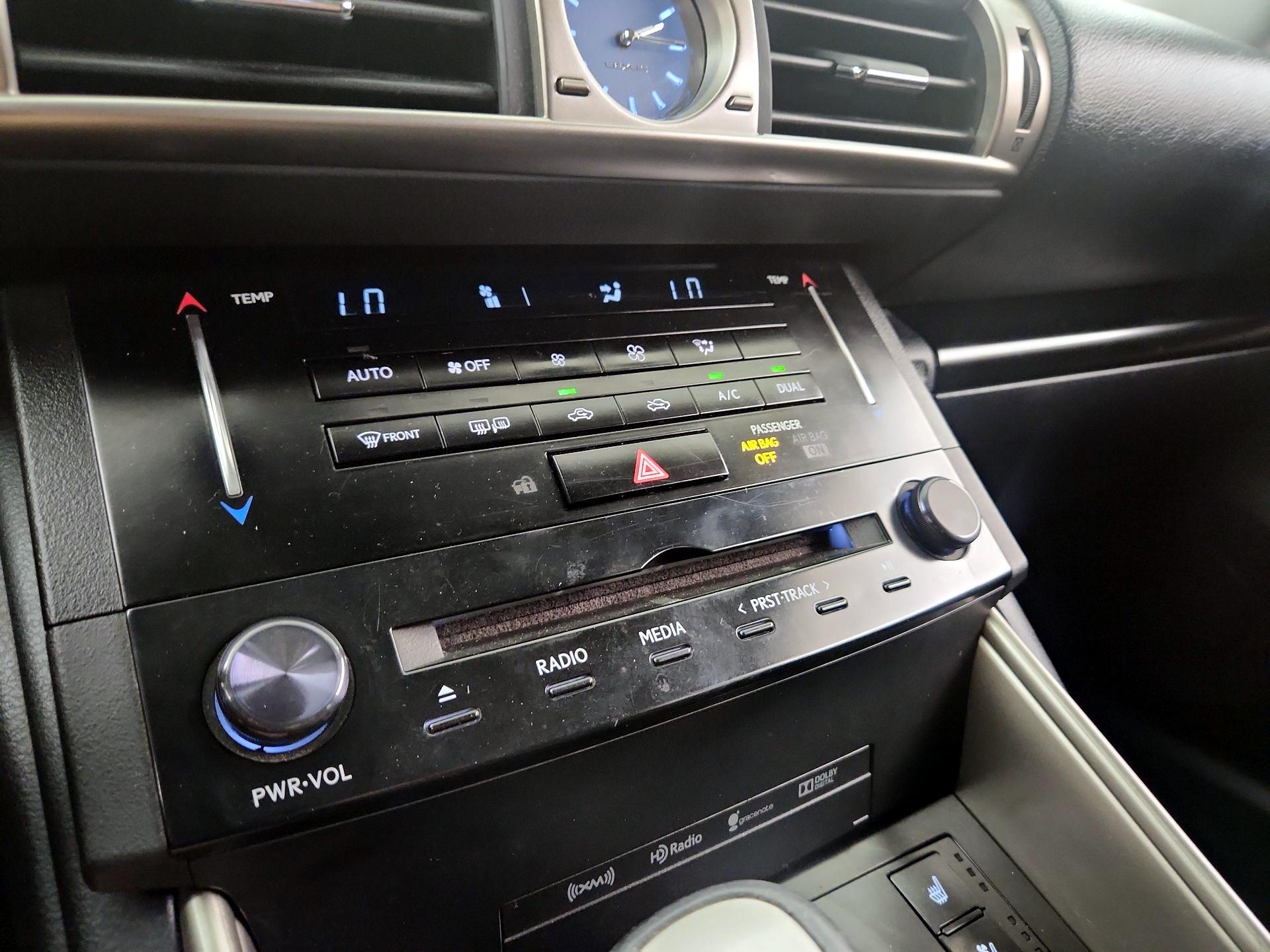 Thumbnail: 2014 Lexus IS - 14