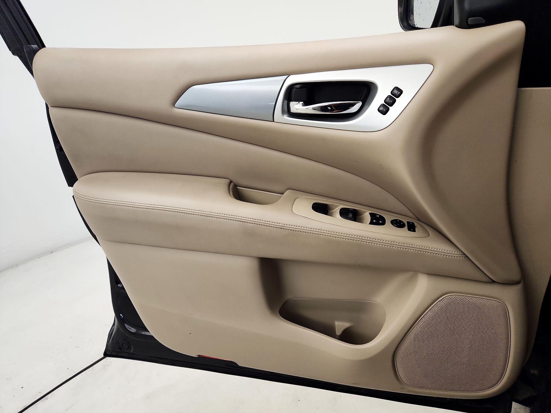 Thumbnail: 2018 Nissan Pathfinder - 12