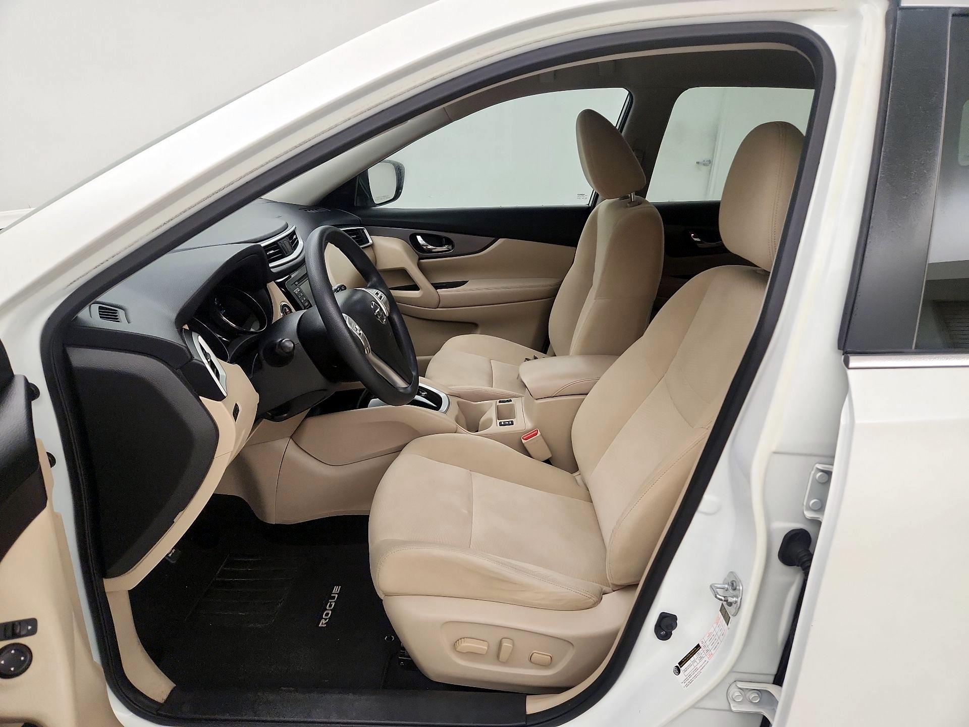 Thumbnail: 2016 Nissan Rogue - 11