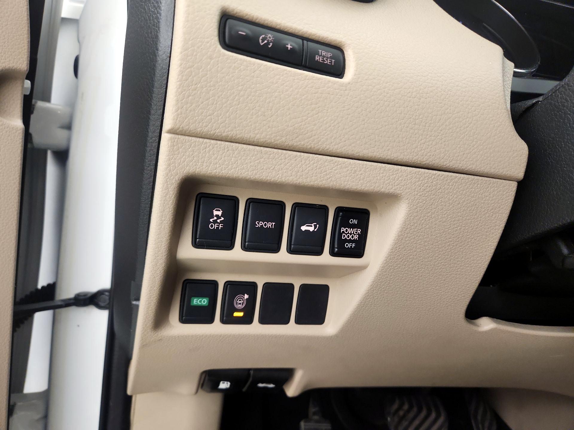 Thumbnail: 2016 Nissan Rogue - 13