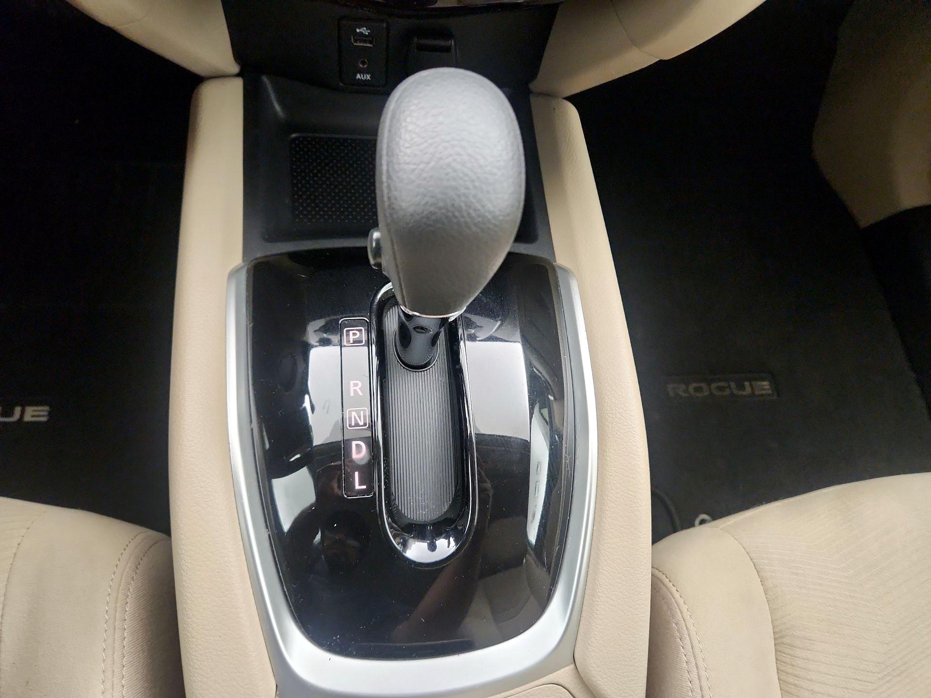 Thumbnail: 2016 Nissan Rogue - 18