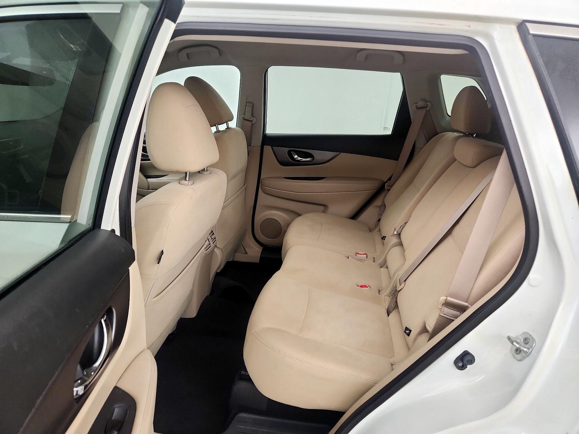 Thumbnail: 2016 Nissan Rogue - 20