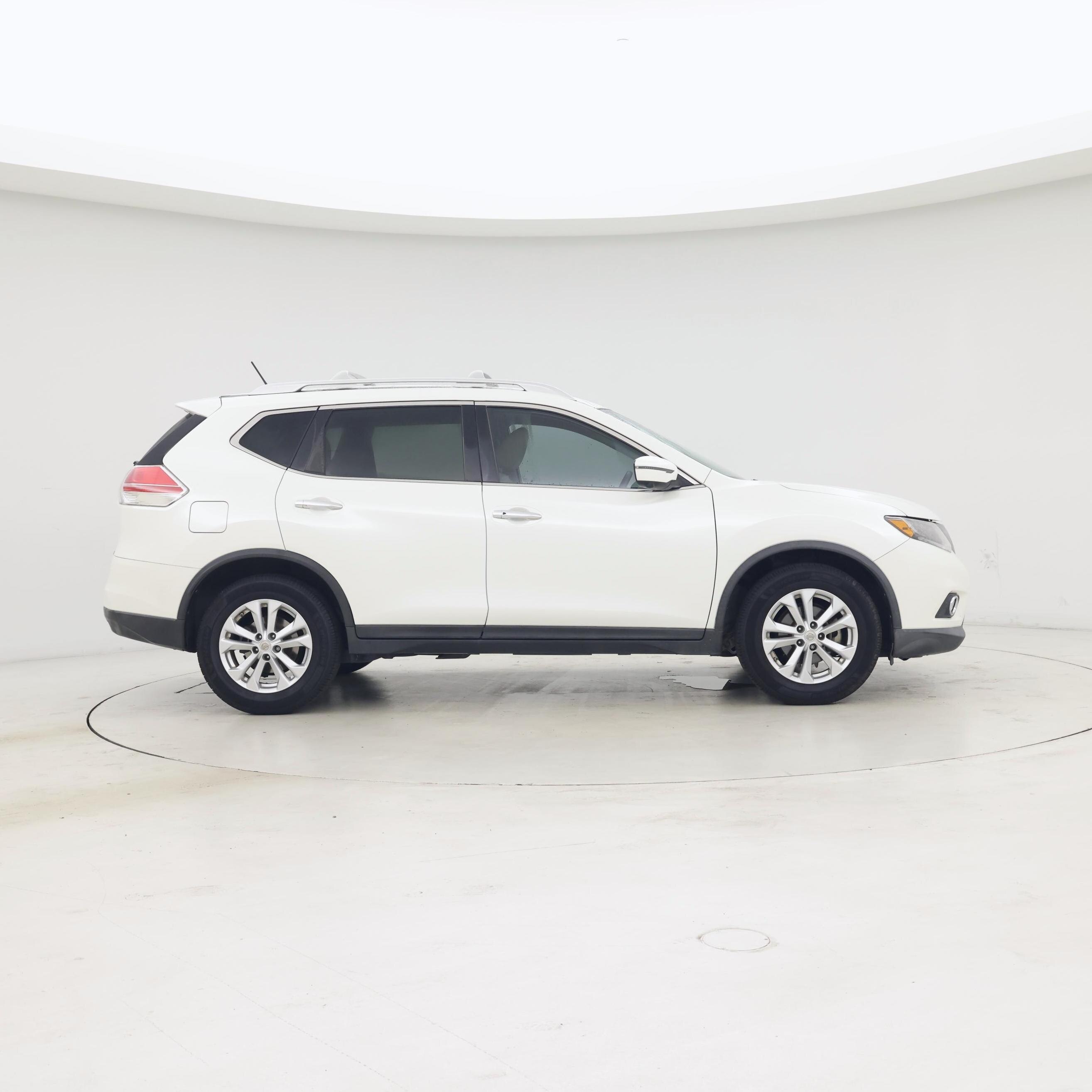 Thumbnail: 2016 Nissan Rogue - 7