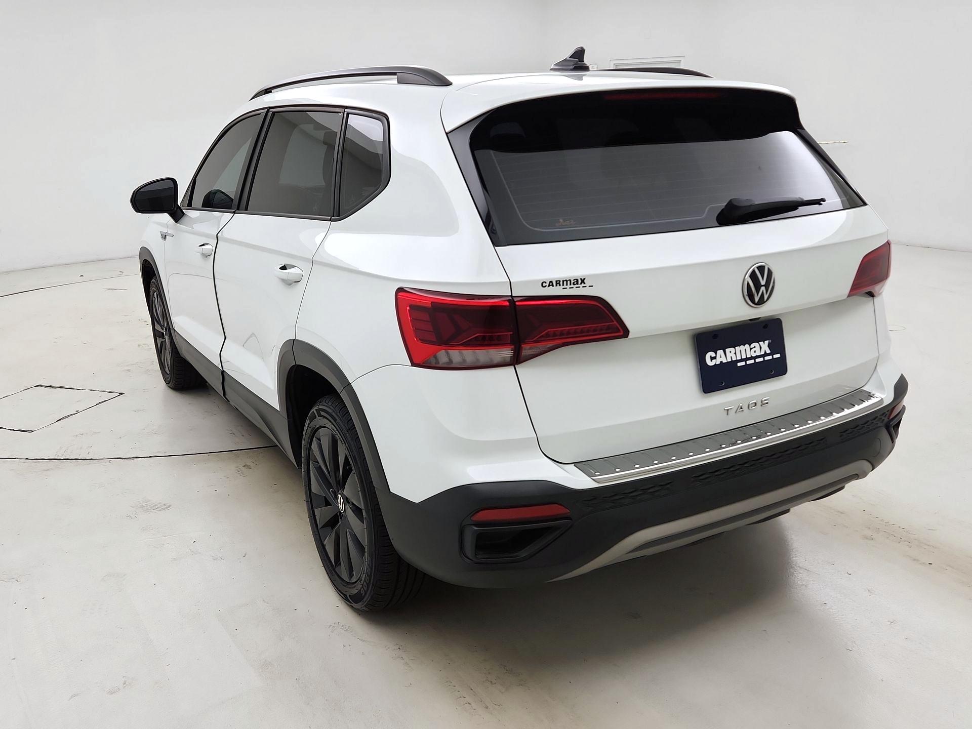 Thumbnail: 2022 Volkswagen Taos - 7