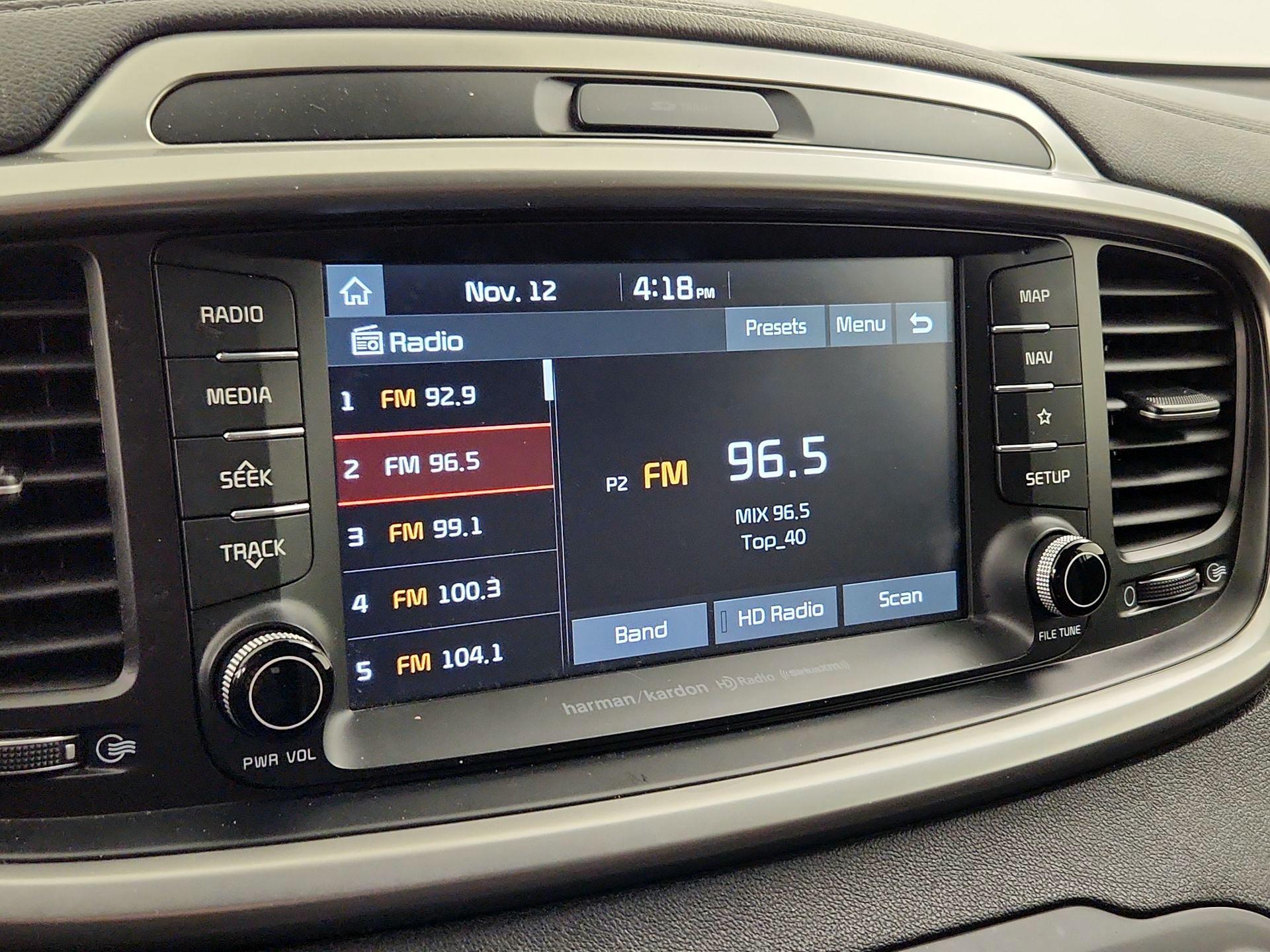 Thumbnail: 2019 Kia Sorento - 16