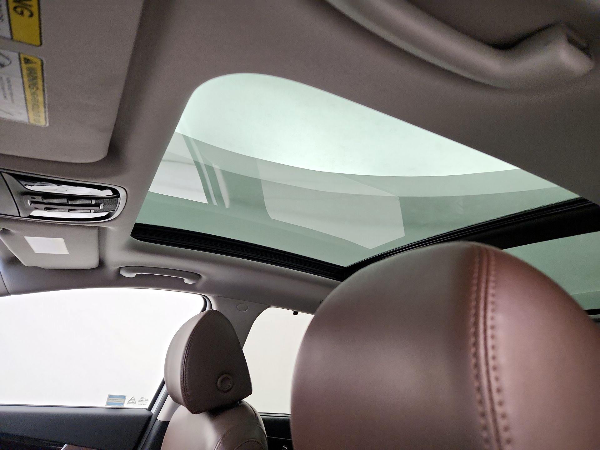 Thumbnail: 2019 Kia Sorento - 20