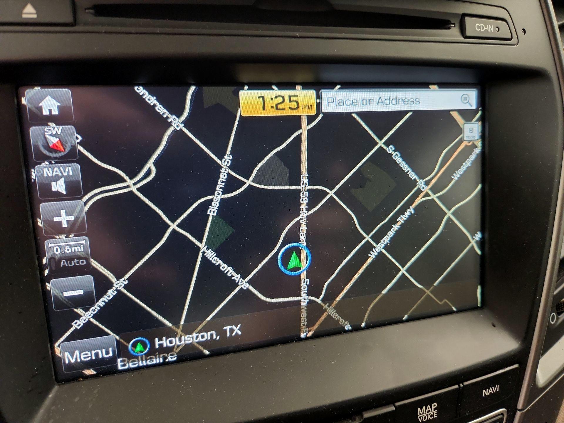 Thumbnail: 2017 Hyundai Santa Fe - 14