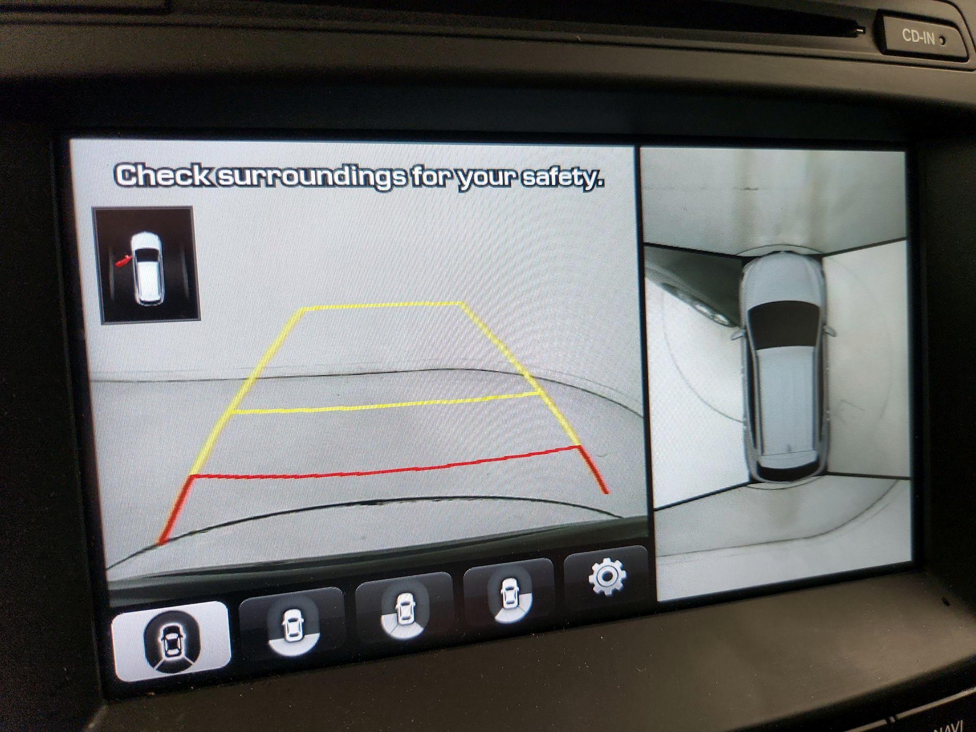 Thumbnail: 2017 Hyundai Santa Fe - 15