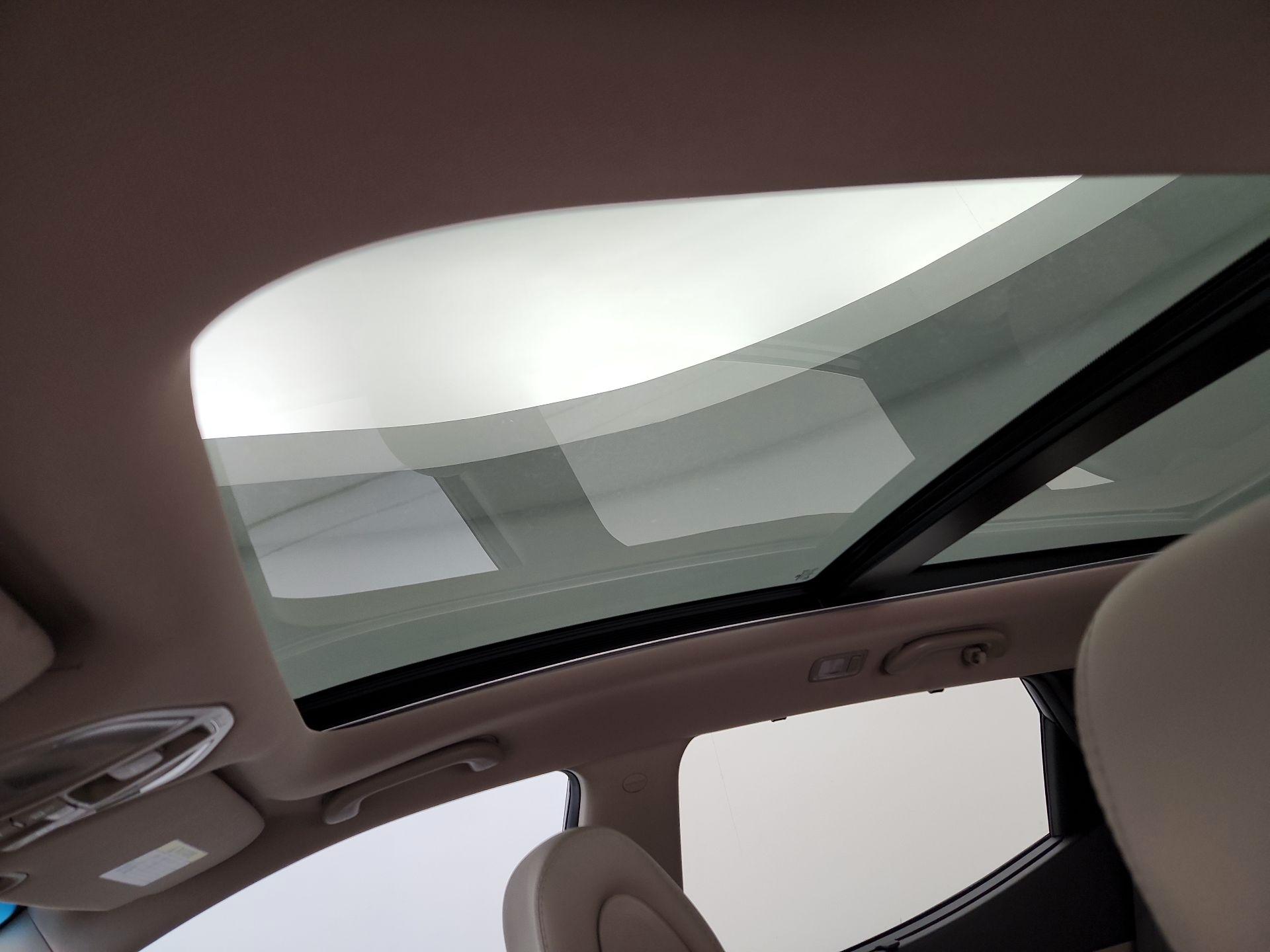 Thumbnail: 2017 Hyundai Santa Fe - 20