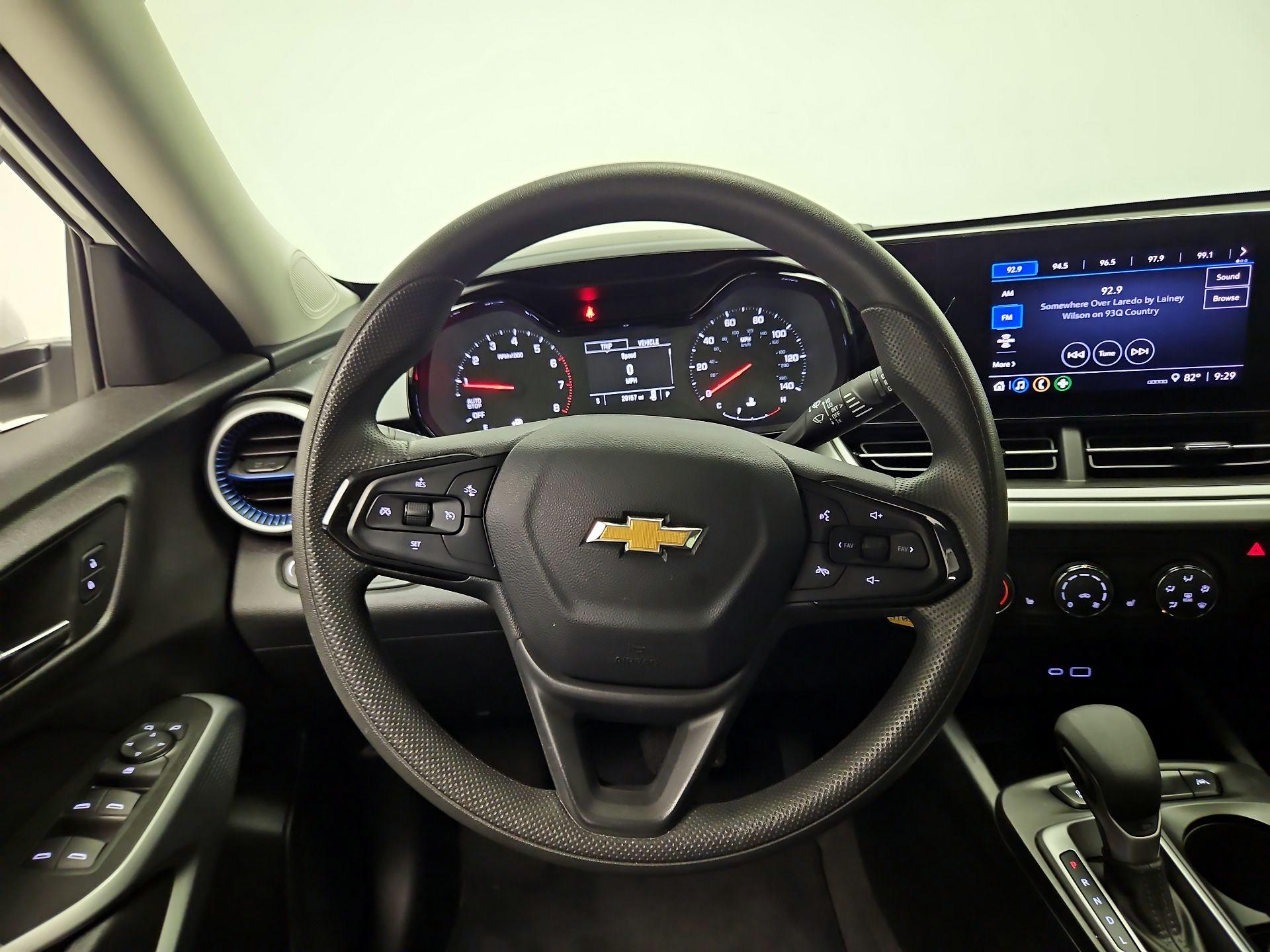 Thumbnail: 2024 Chevrolet Trax - 10