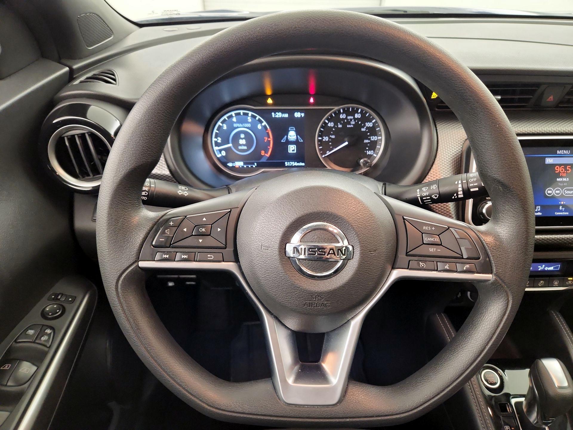 Thumbnail: 2019 Nissan Kicks - 10