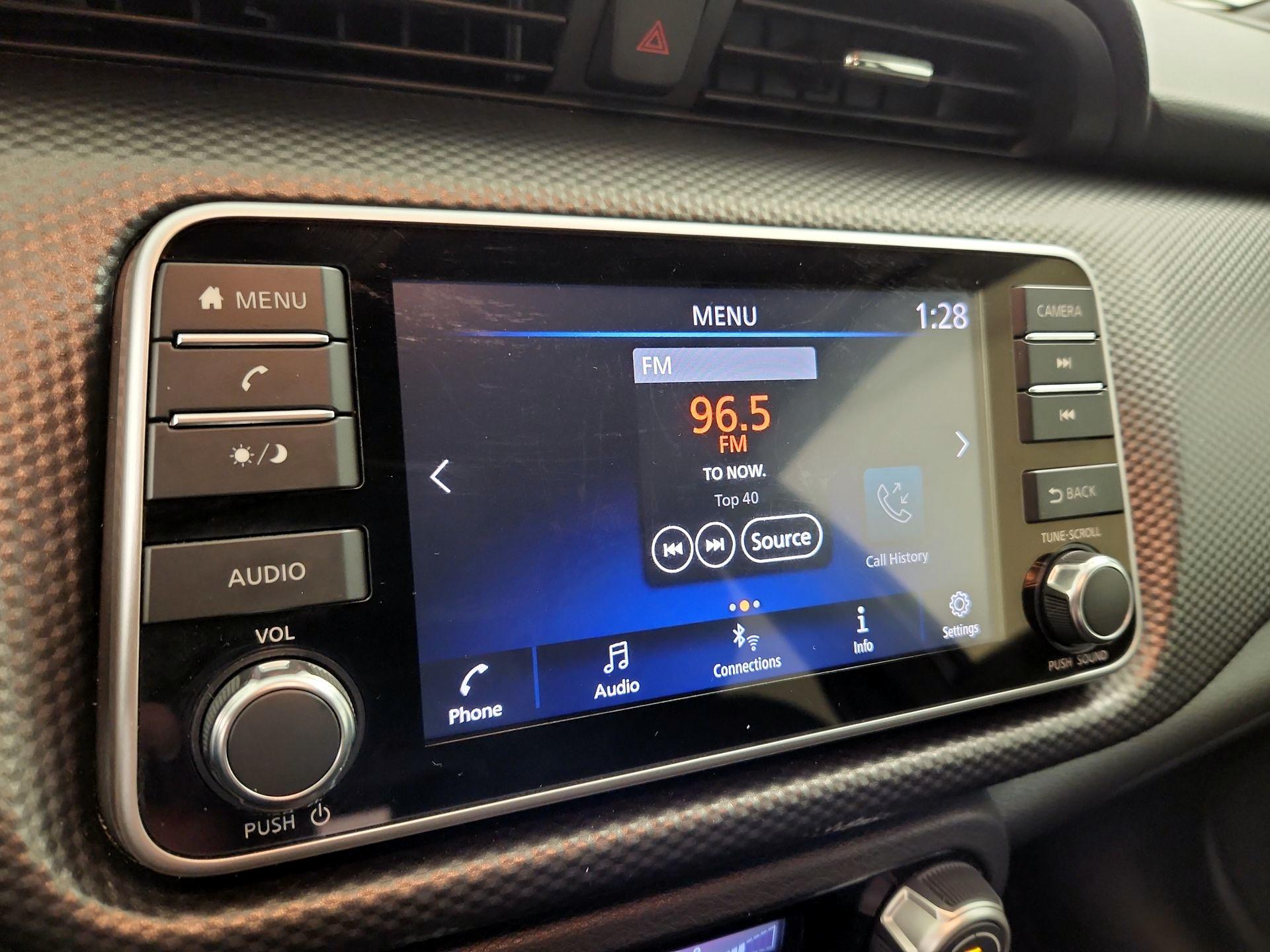 Thumbnail: 2019 Nissan Kicks - 15