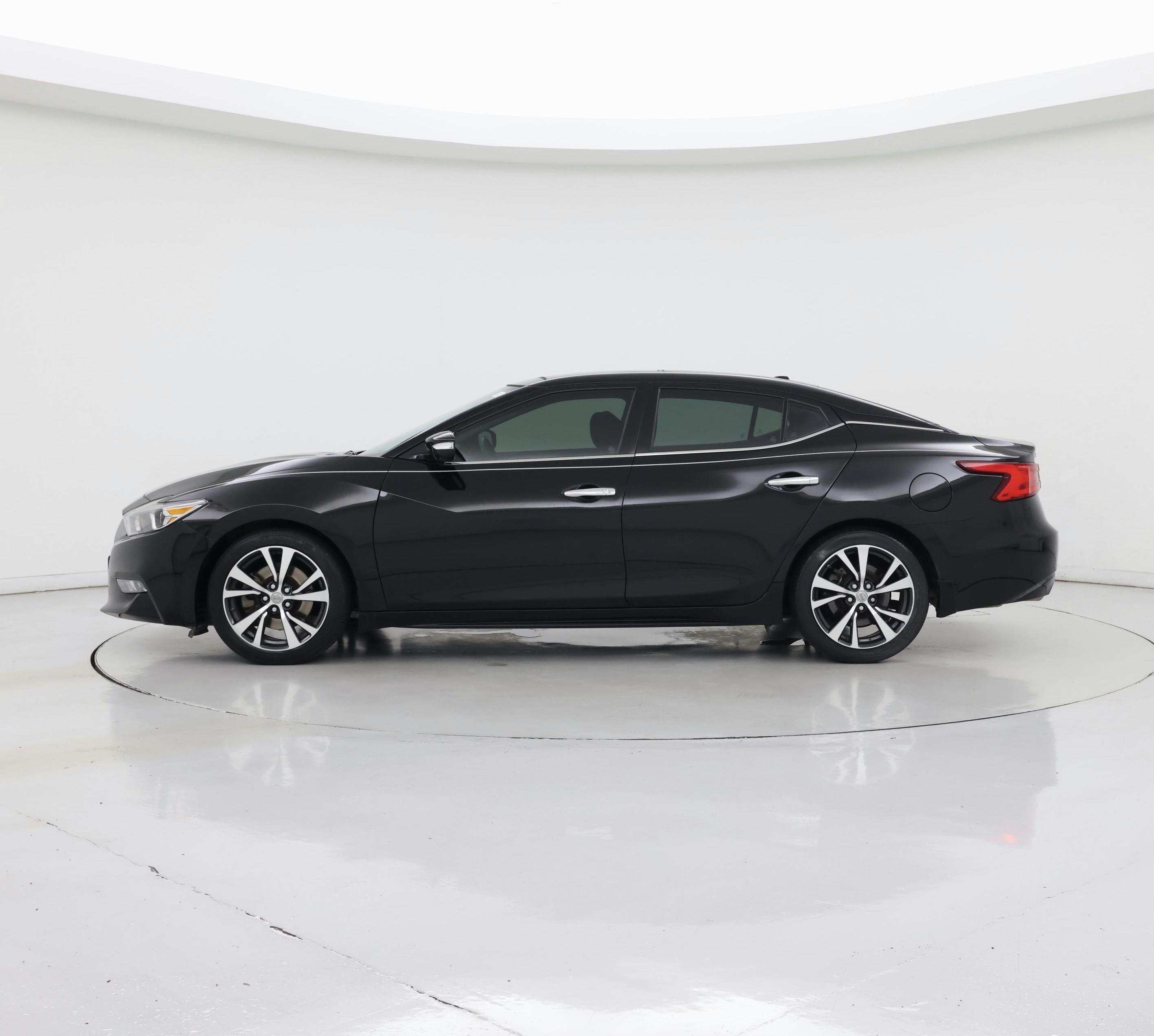 Thumbnail: 2017 Nissan Maxima - 3