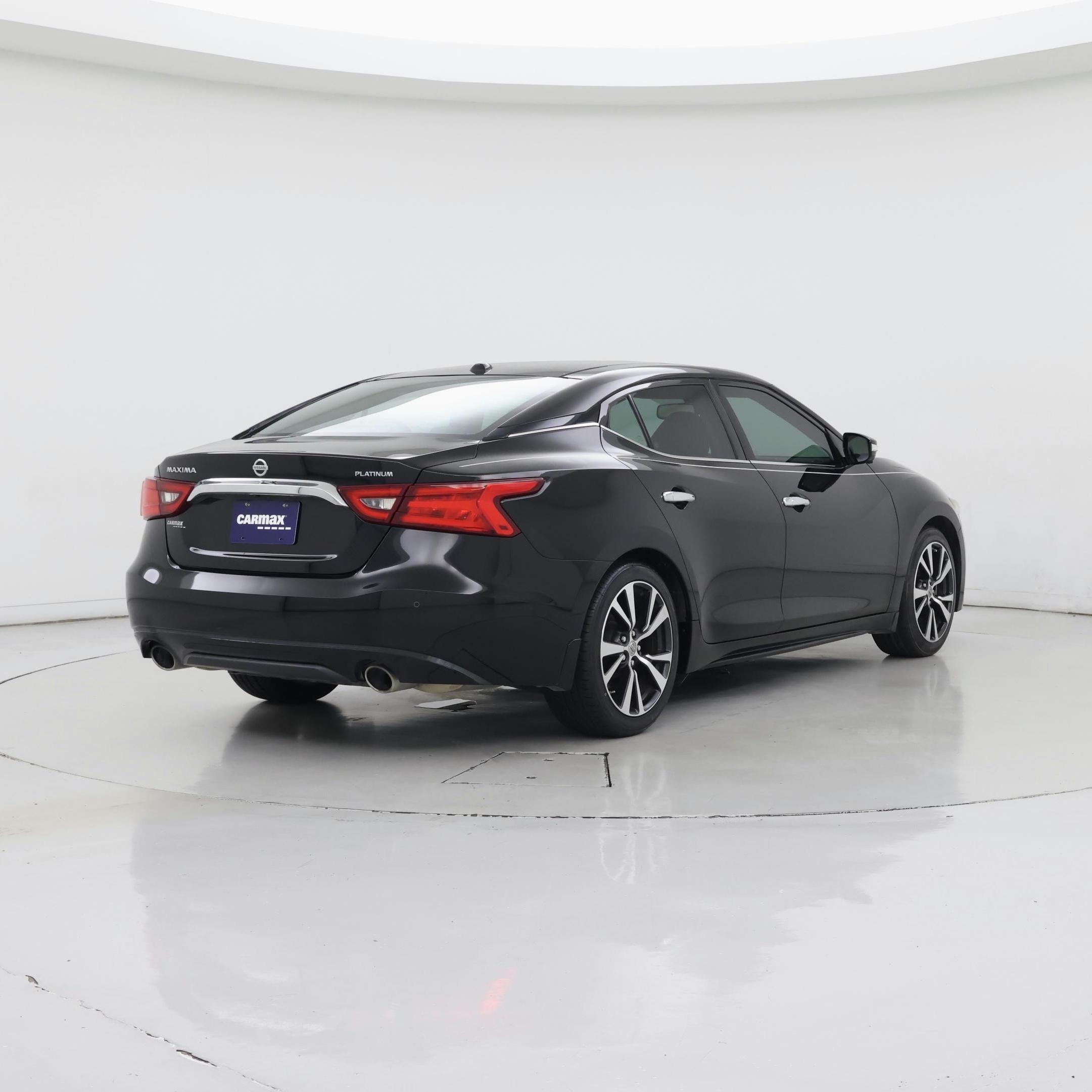 Thumbnail: 2017 Nissan Maxima - 8
