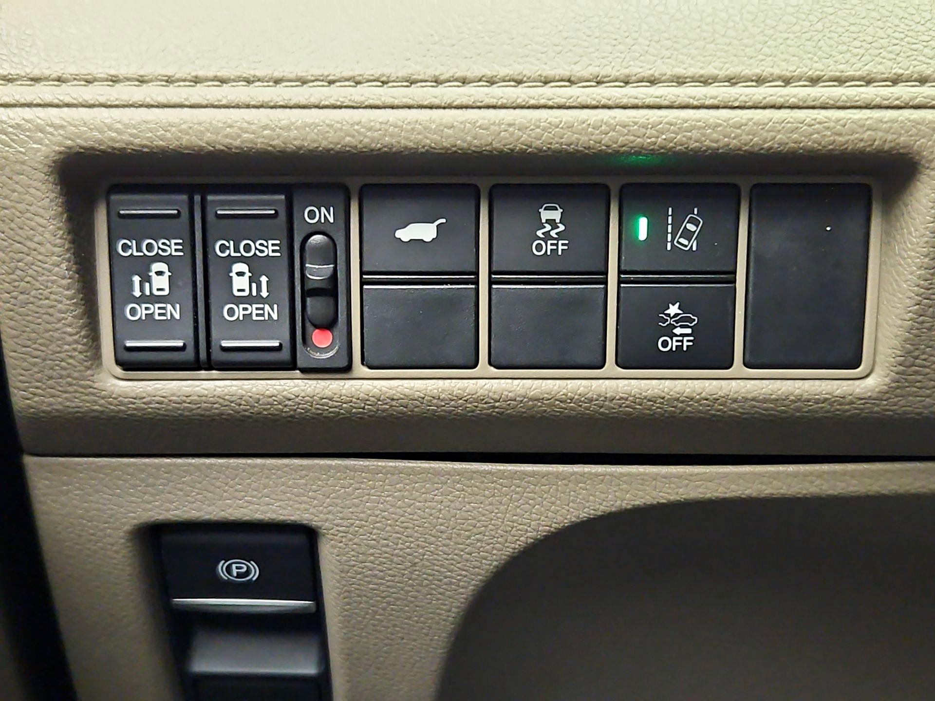 Thumbnail: 2020 Honda Odyssey - 13