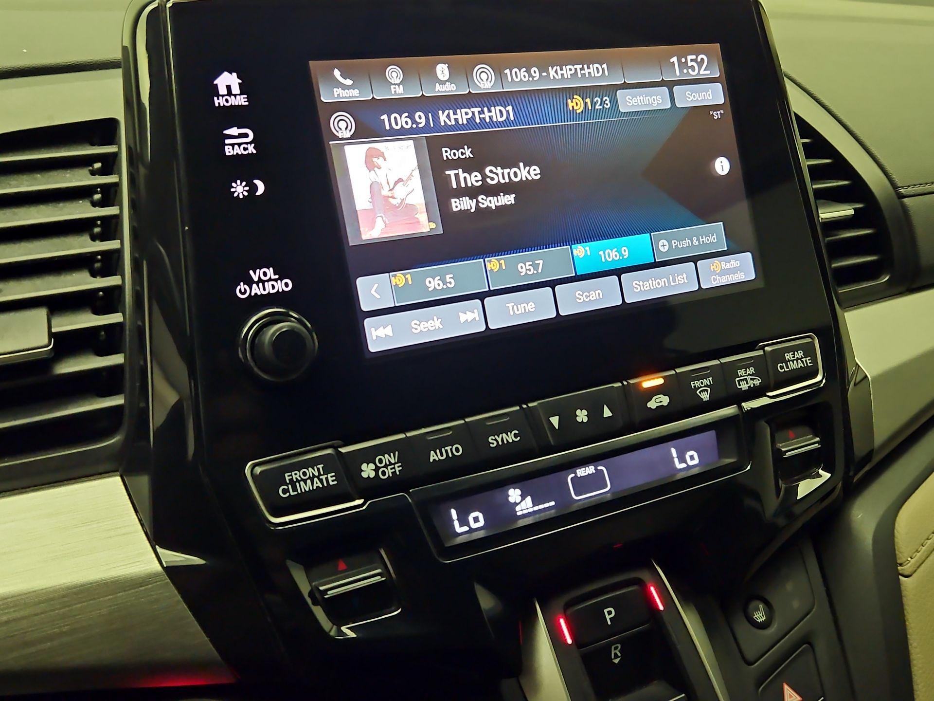 Thumbnail: 2020 Honda Odyssey - 15