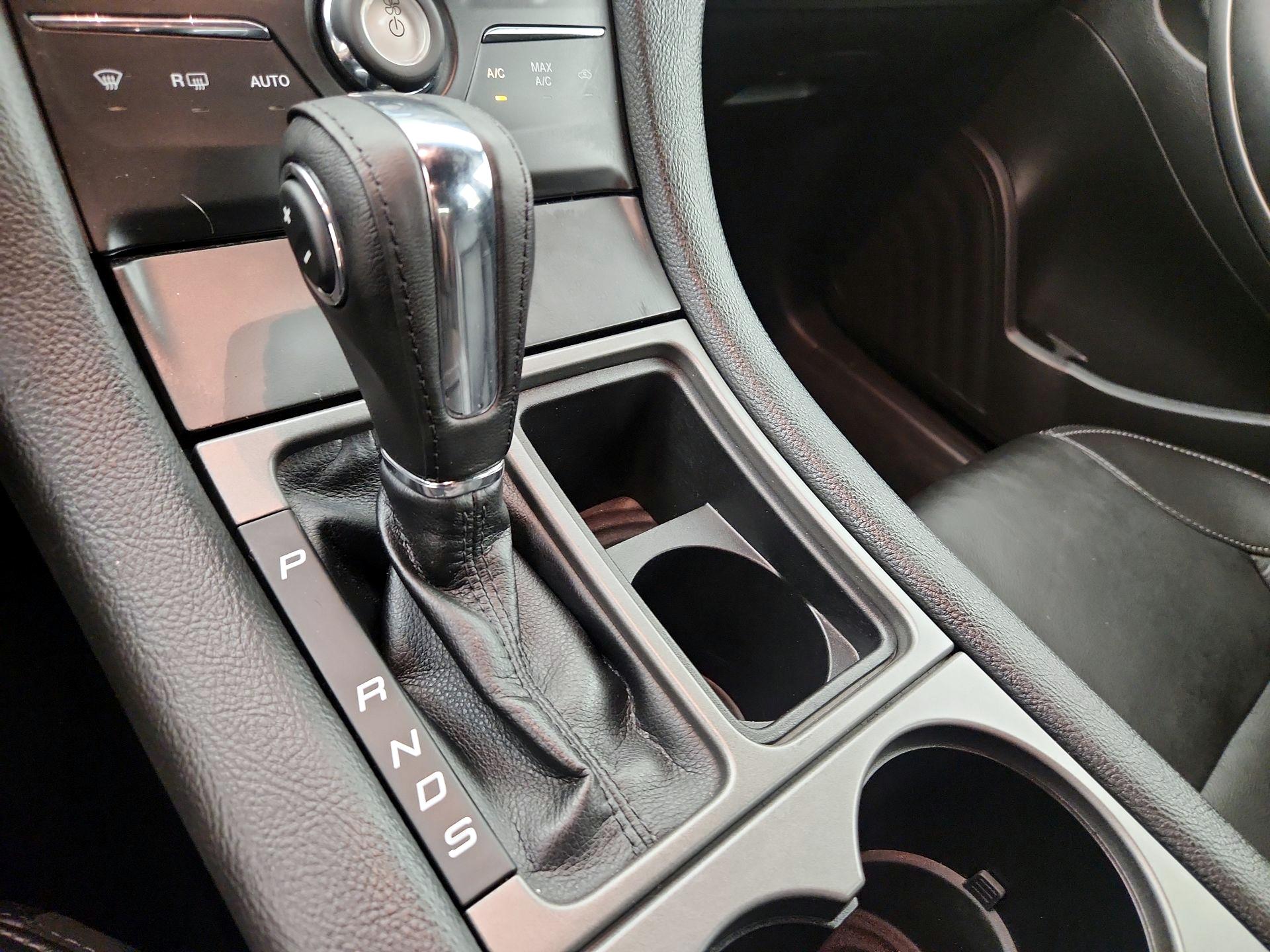 Thumbnail: 2018 Ford Taurus - 17