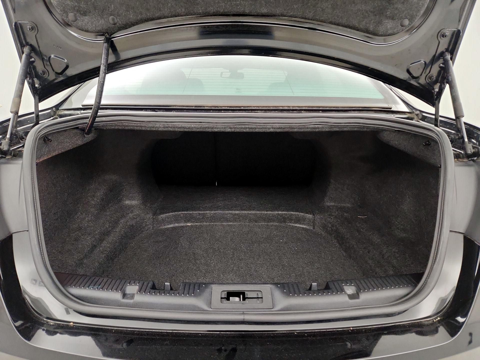 Thumbnail: 2018 Ford Taurus - 19