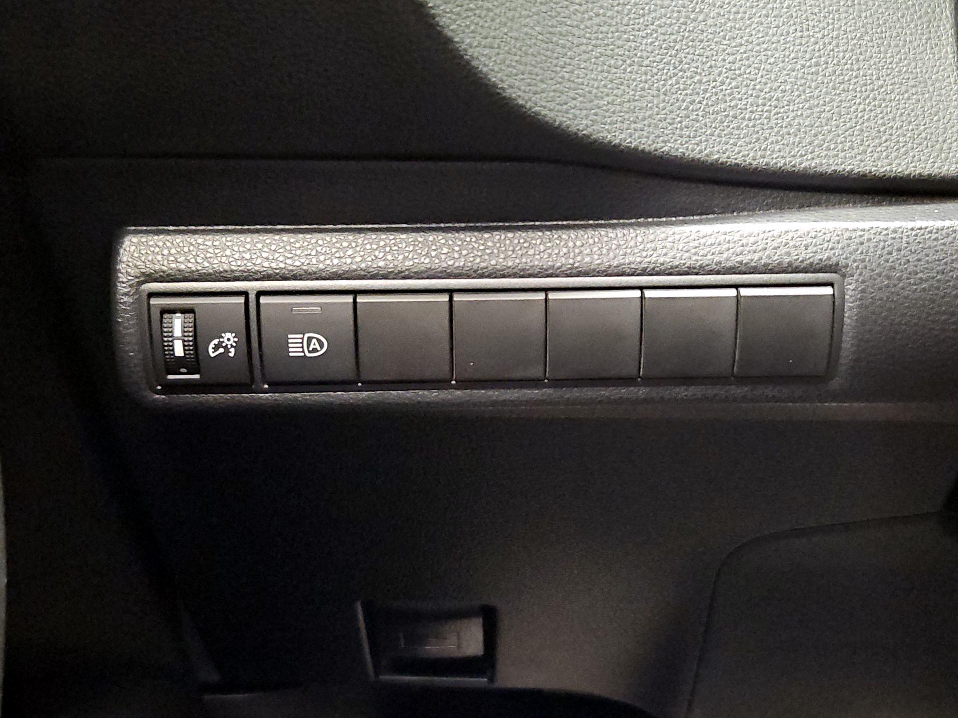 Thumbnail: 2022 Toyota Corolla - 13