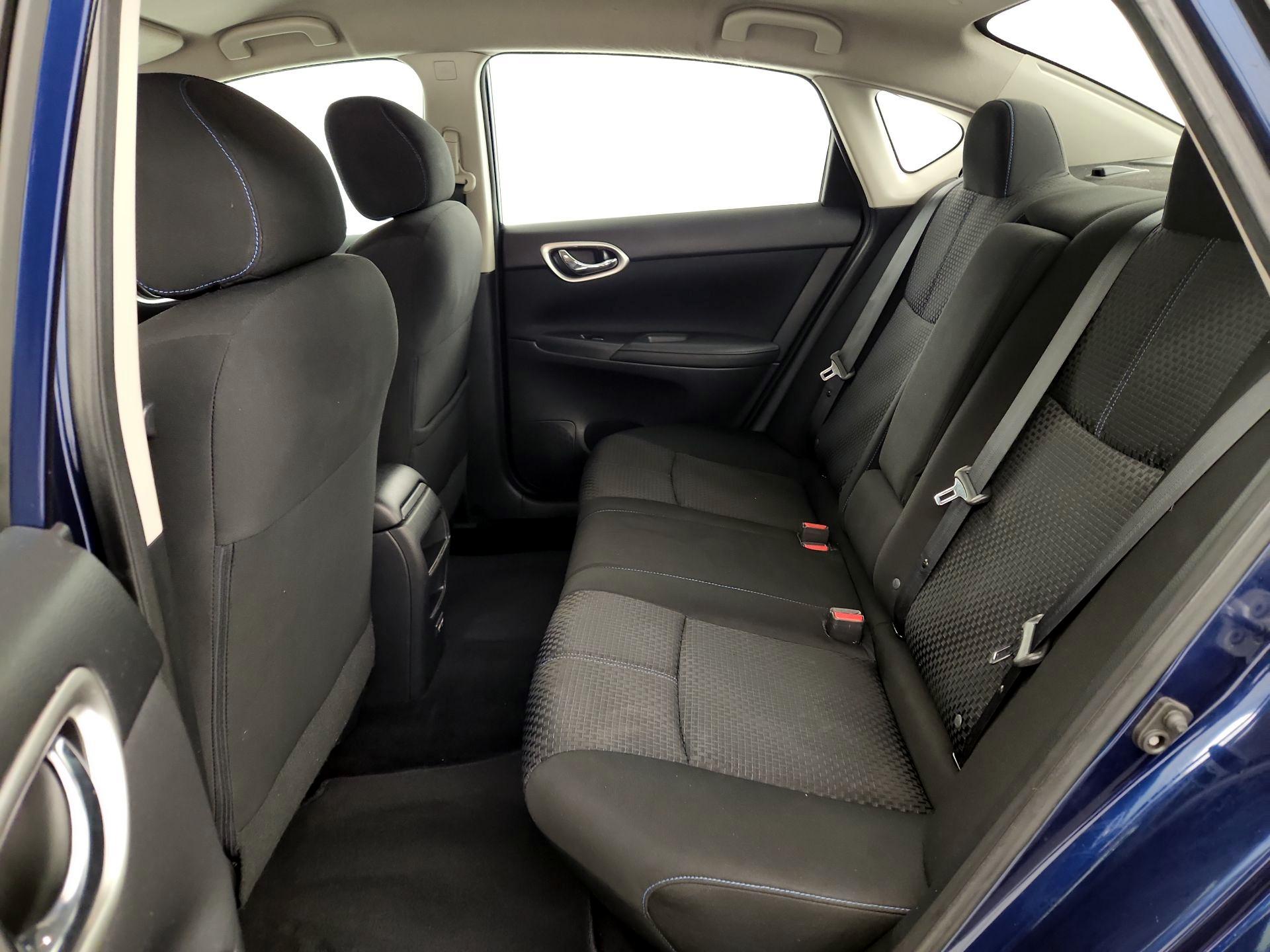 Thumbnail: 2019 Nissan Sentra - 19