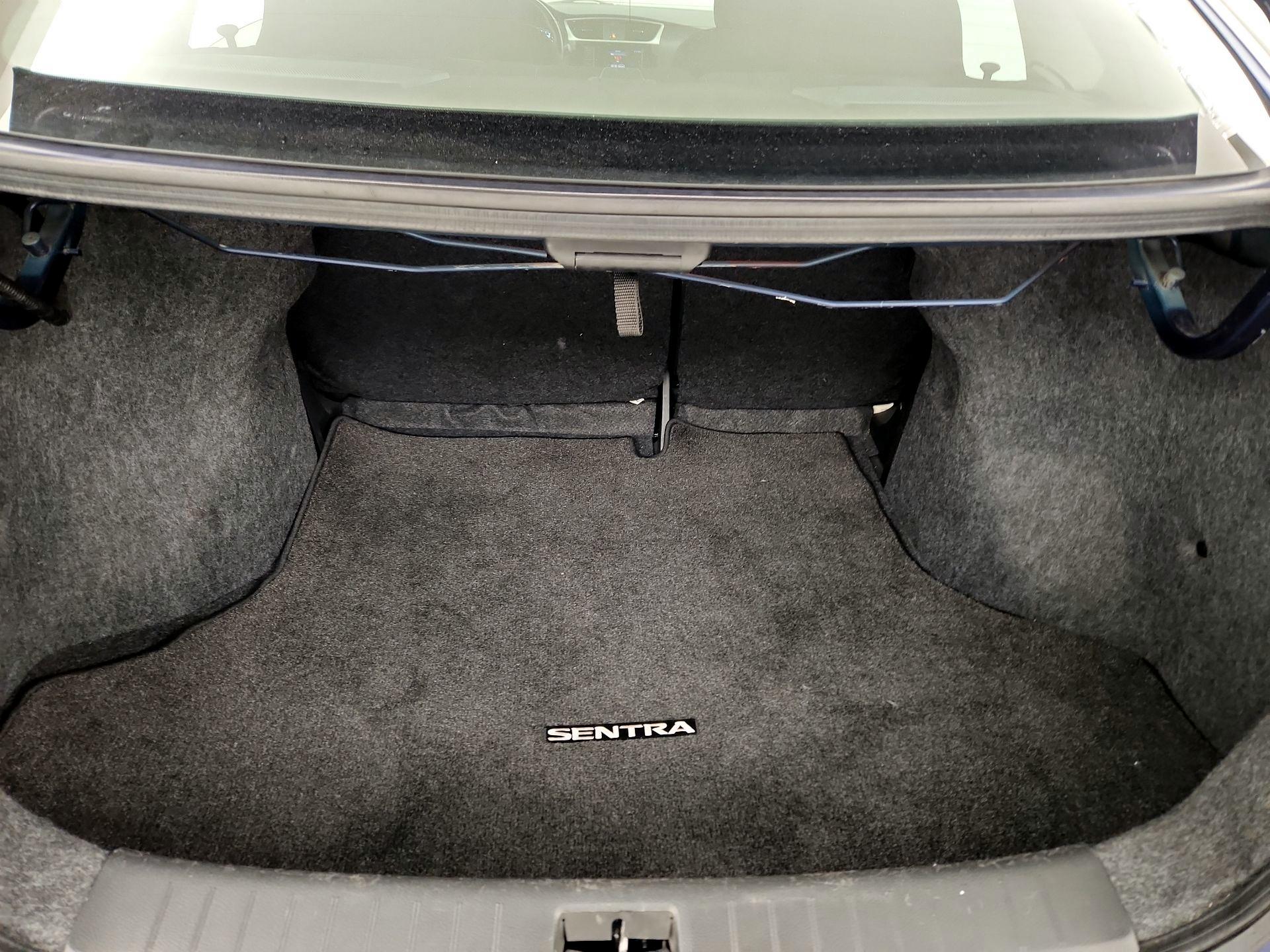 Thumbnail: 2019 Nissan Sentra - 20