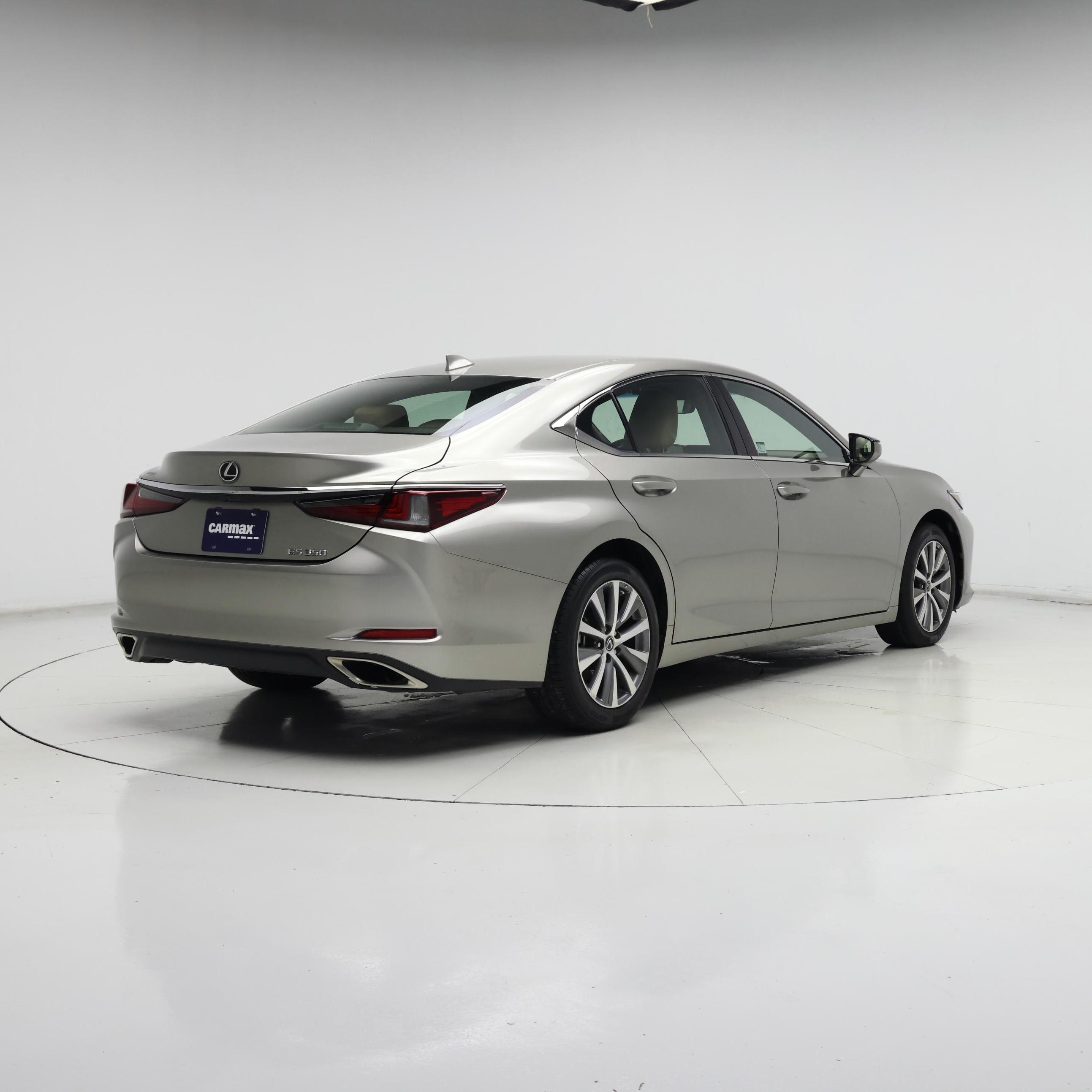Thumbnail: 2021 Lexus ES - 8