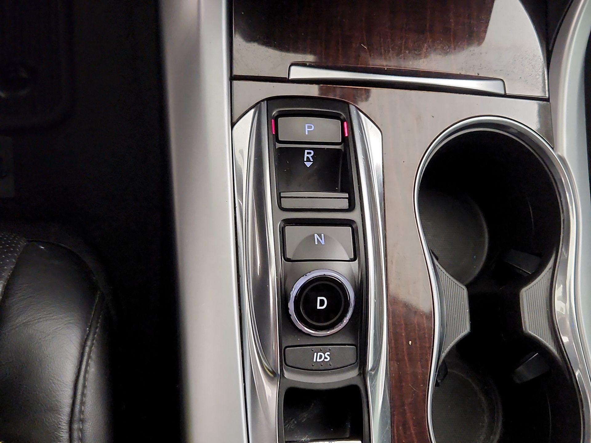 Thumbnail: 2015 Acura TLX - 18