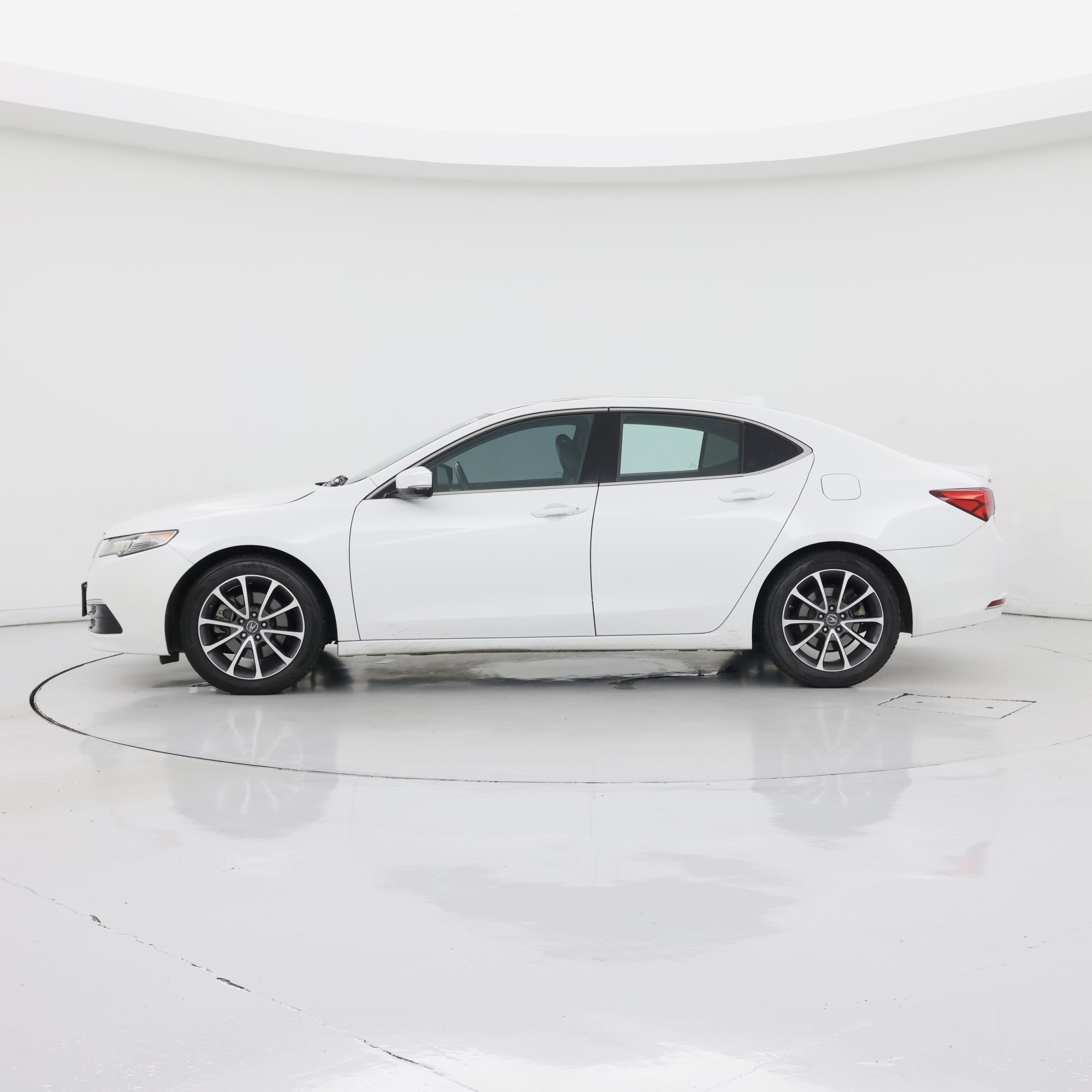 Thumbnail: 2015 Acura TLX - 3