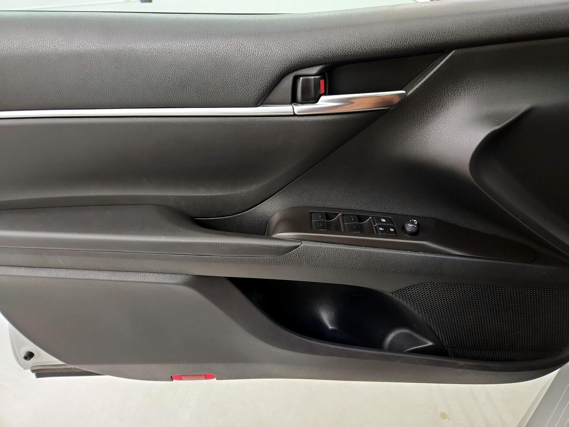 Thumbnail: 2023 Toyota Camry - 12