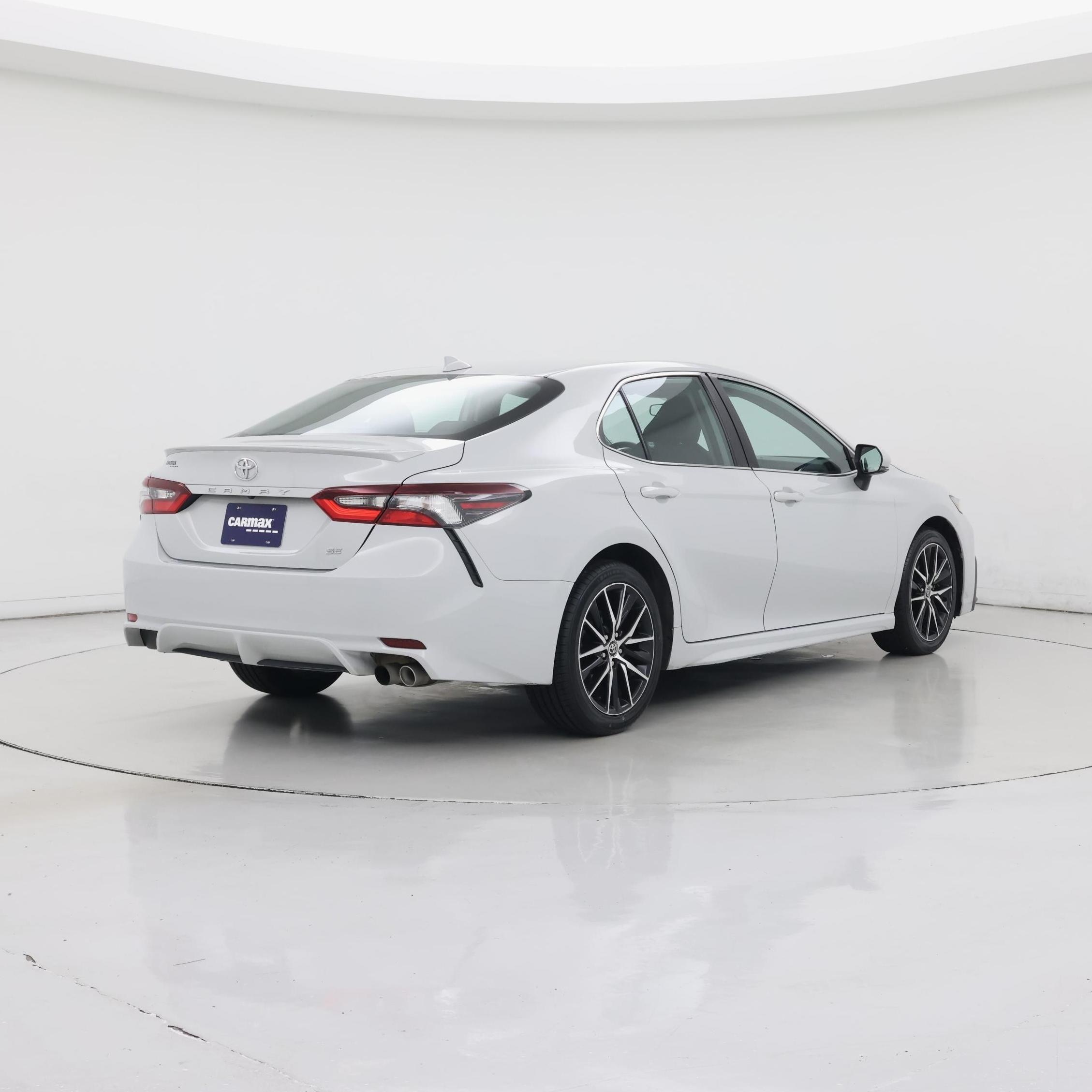 Thumbnail: 2023 Toyota Camry - 8