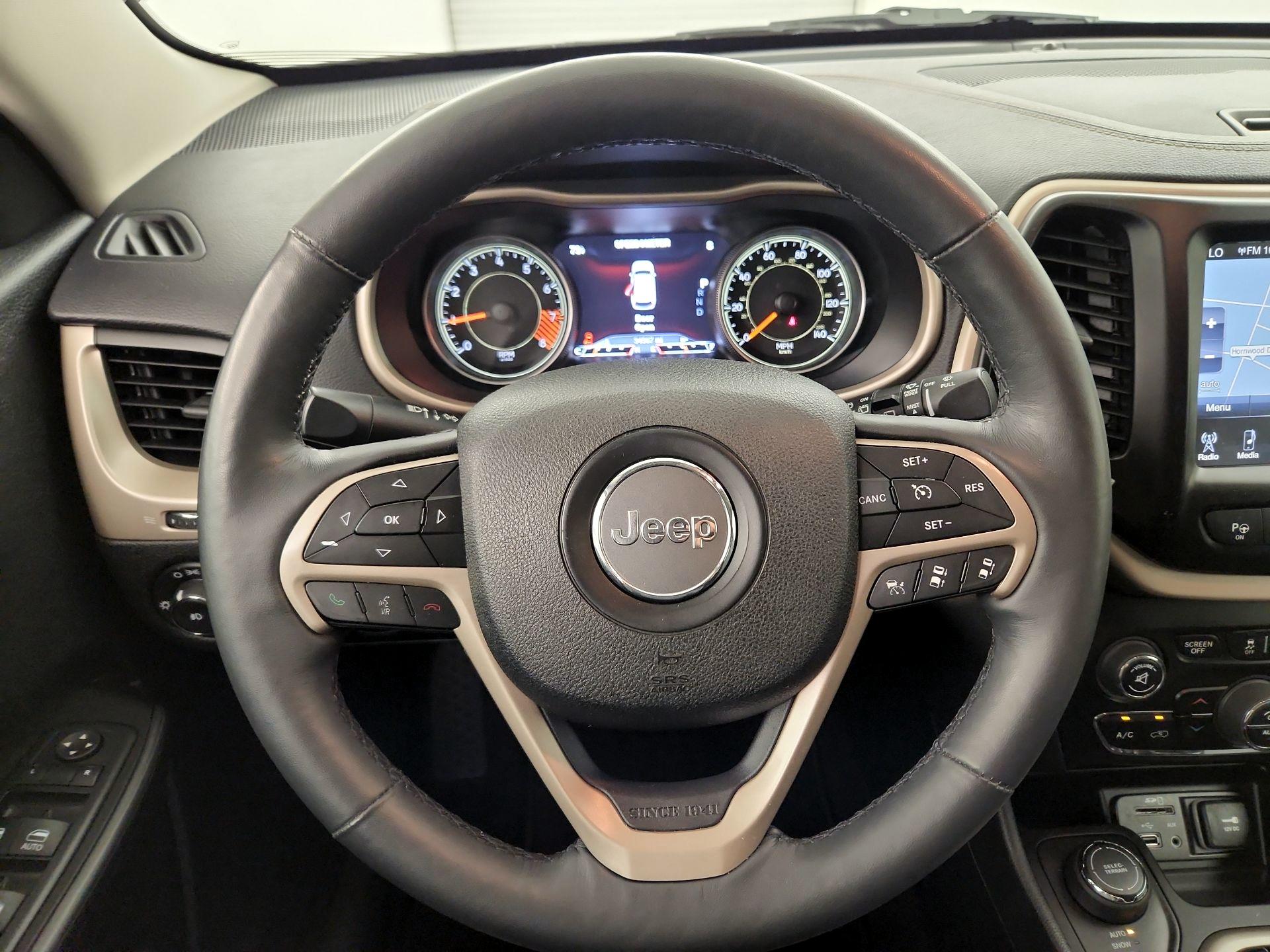 Thumbnail: 2015 Jeep Cherokee - 10