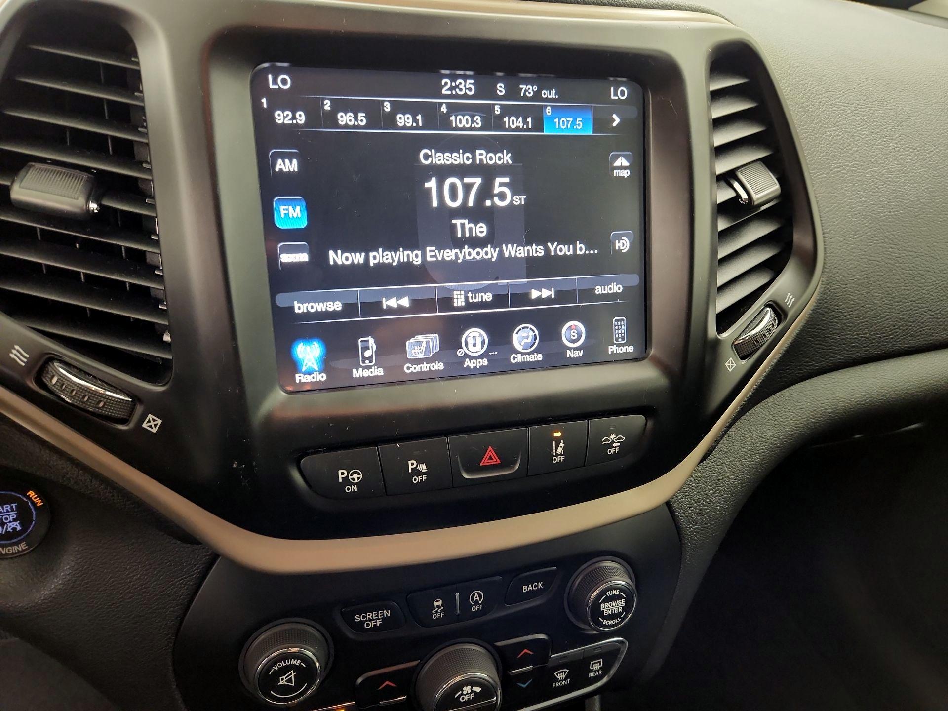 Thumbnail: 2015 Jeep Cherokee - 16