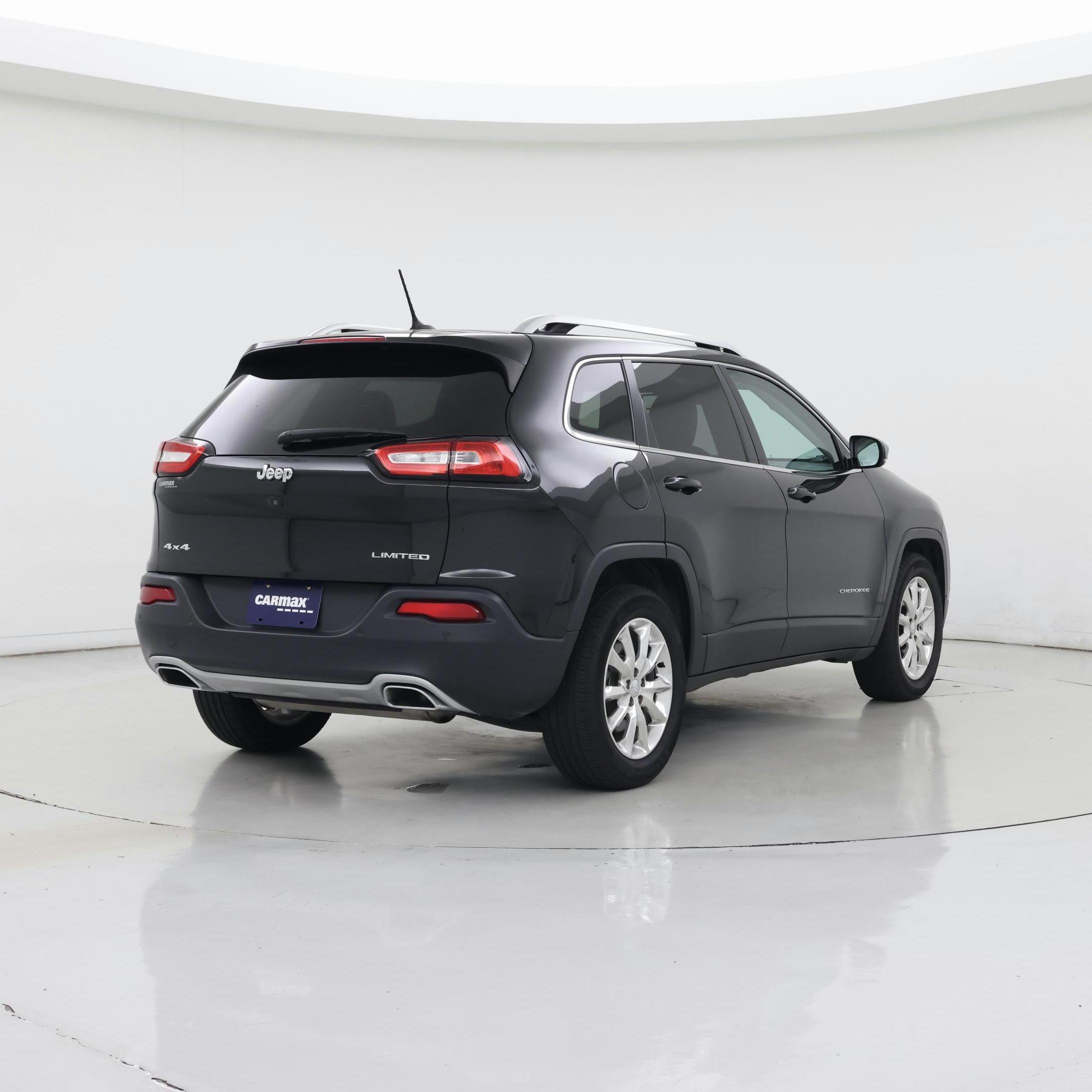 Thumbnail: 2015 Jeep Cherokee - 8