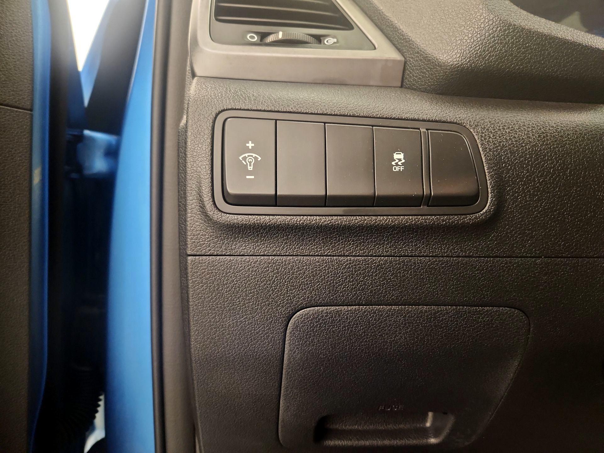 Thumbnail: 2018 Hyundai Tucson - 13