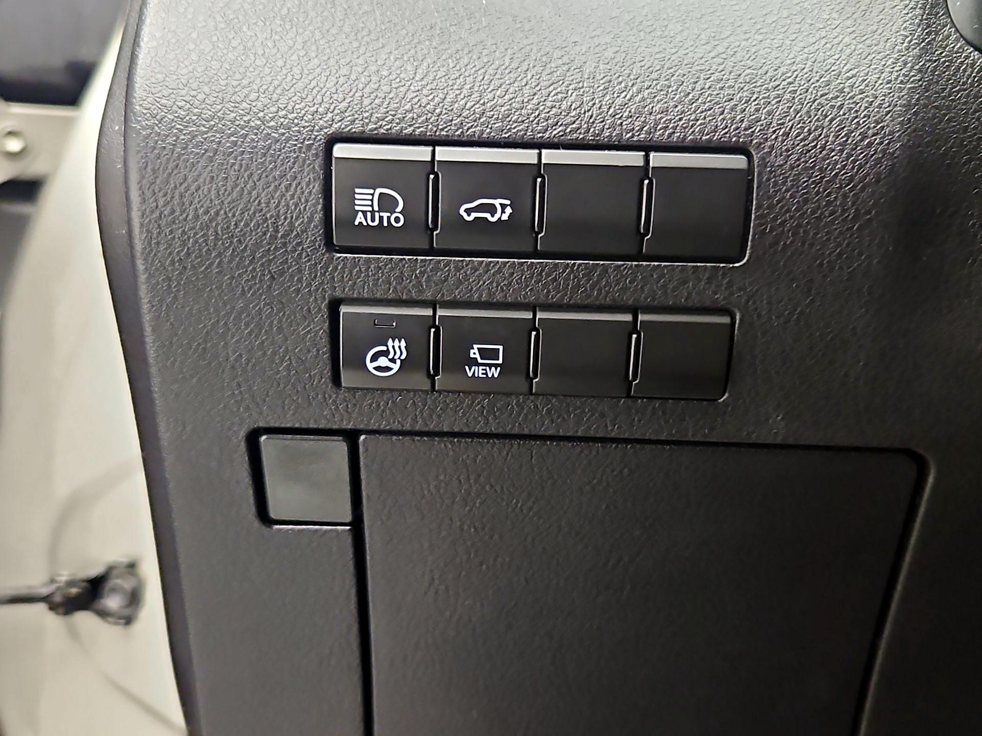 Thumbnail: 2017 Lexus RX - 13