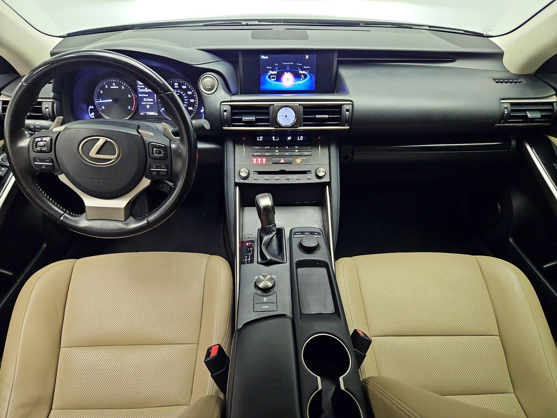 Thumbnail: 2020 Lexus IS - 9