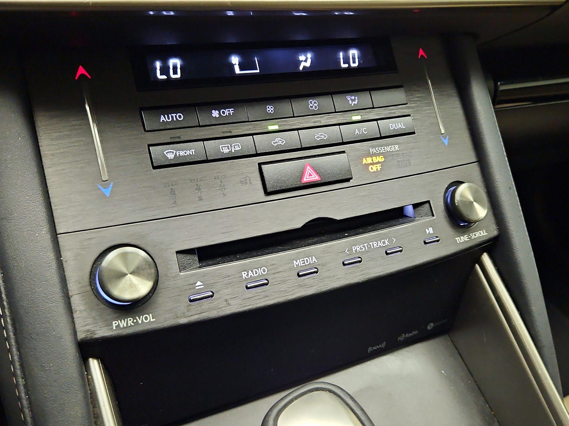 Thumbnail: 2020 Lexus IS - 16