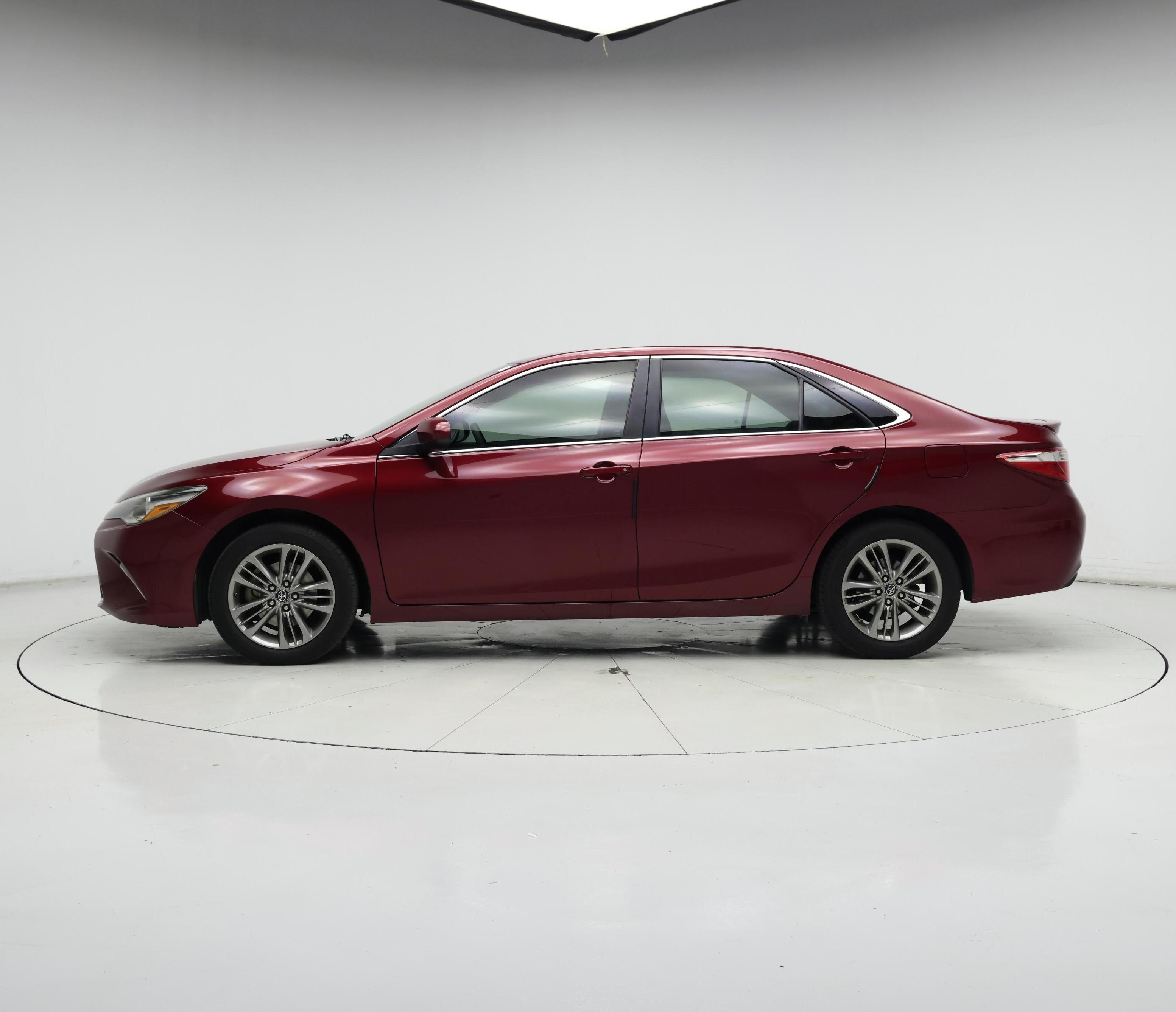 Thumbnail: 2017 Toyota Camry - 3