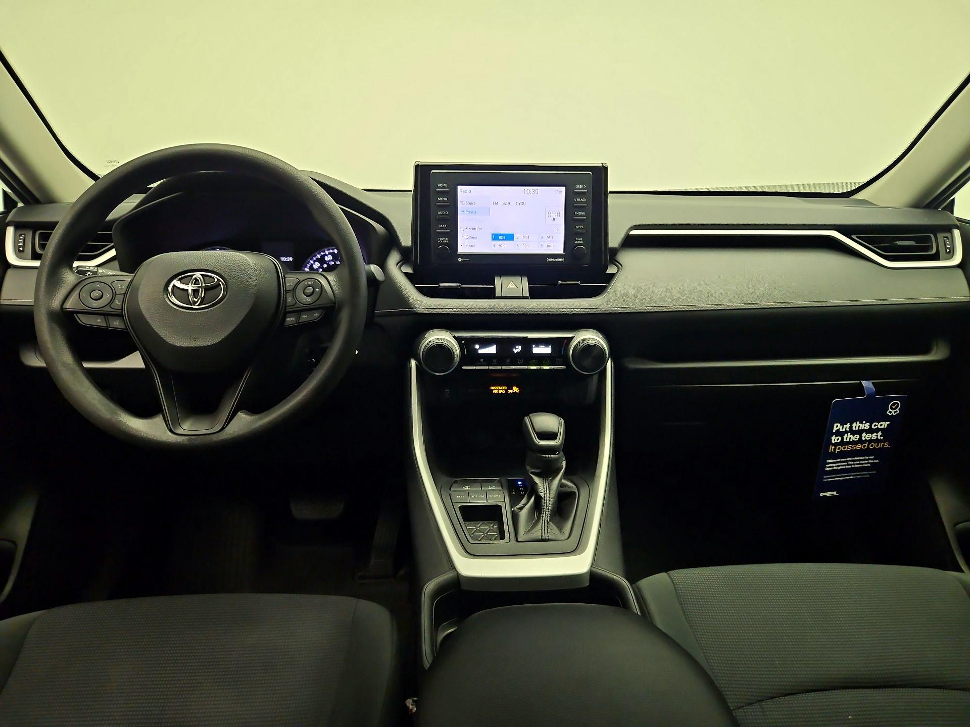 Thumbnail: 2021 Toyota RAV4 - 9