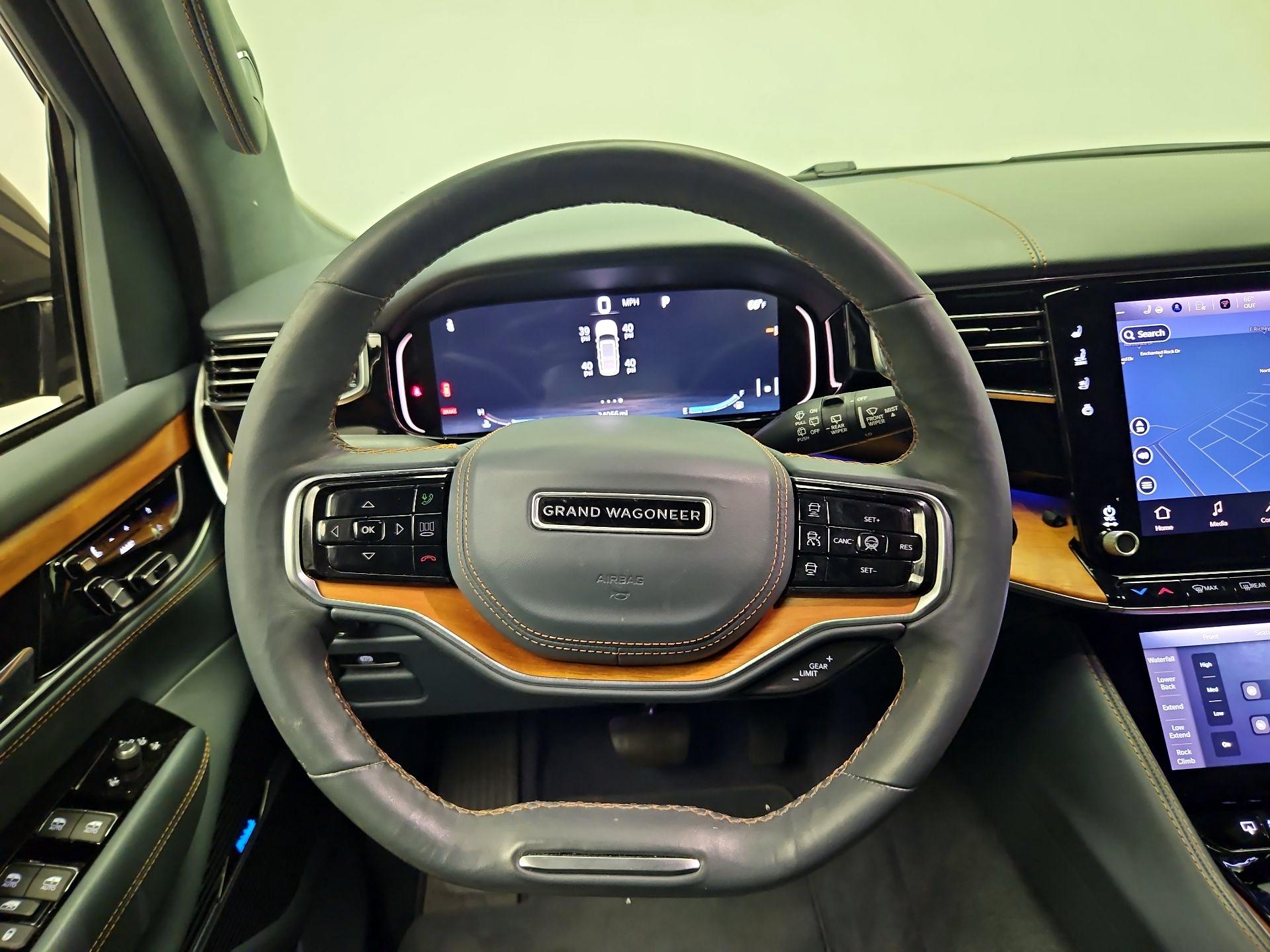 Thumbnail: 2022 Jeep Grand Wagoneer - 10