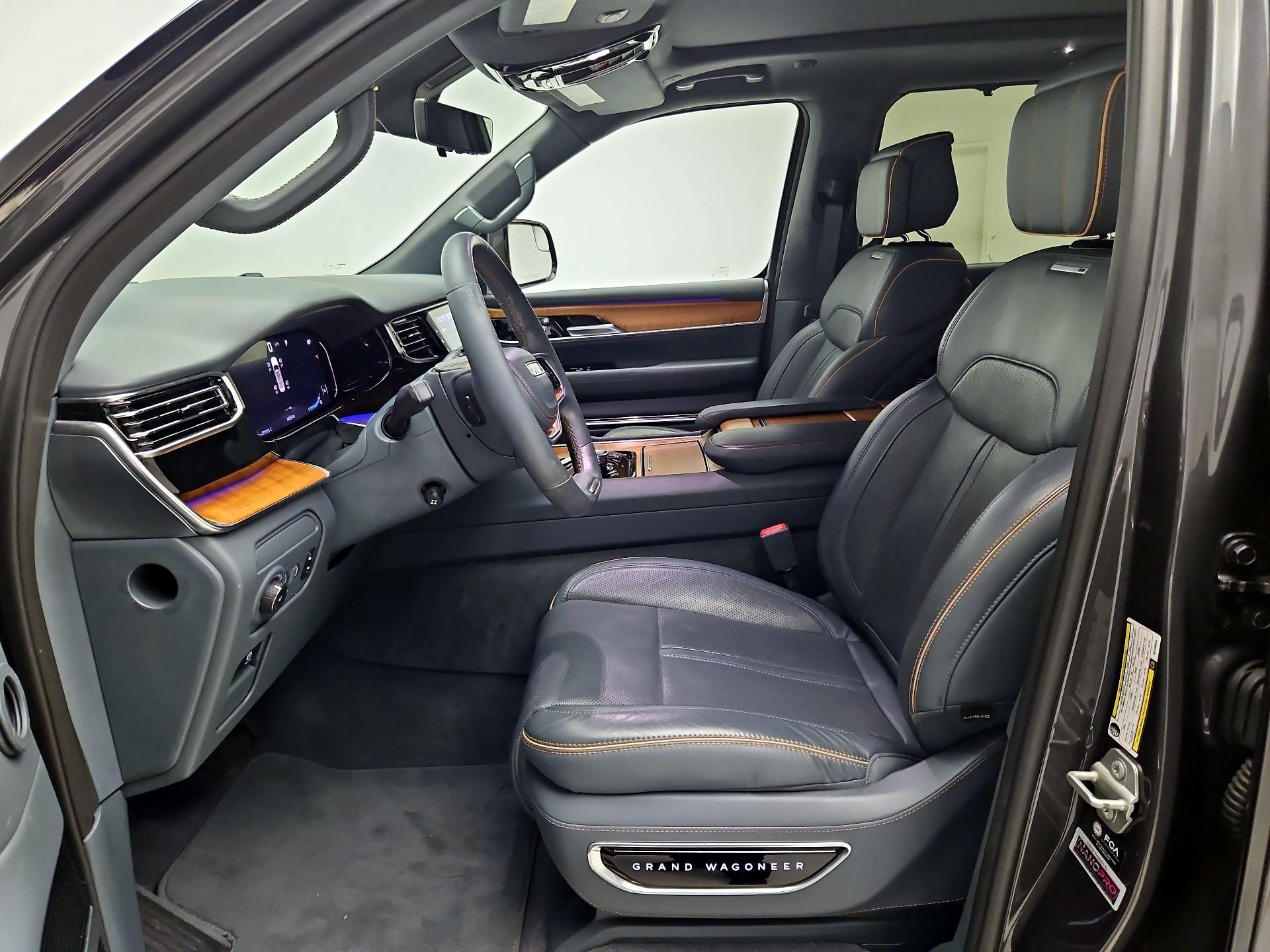 Thumbnail: 2022 Jeep Grand Wagoneer - 11