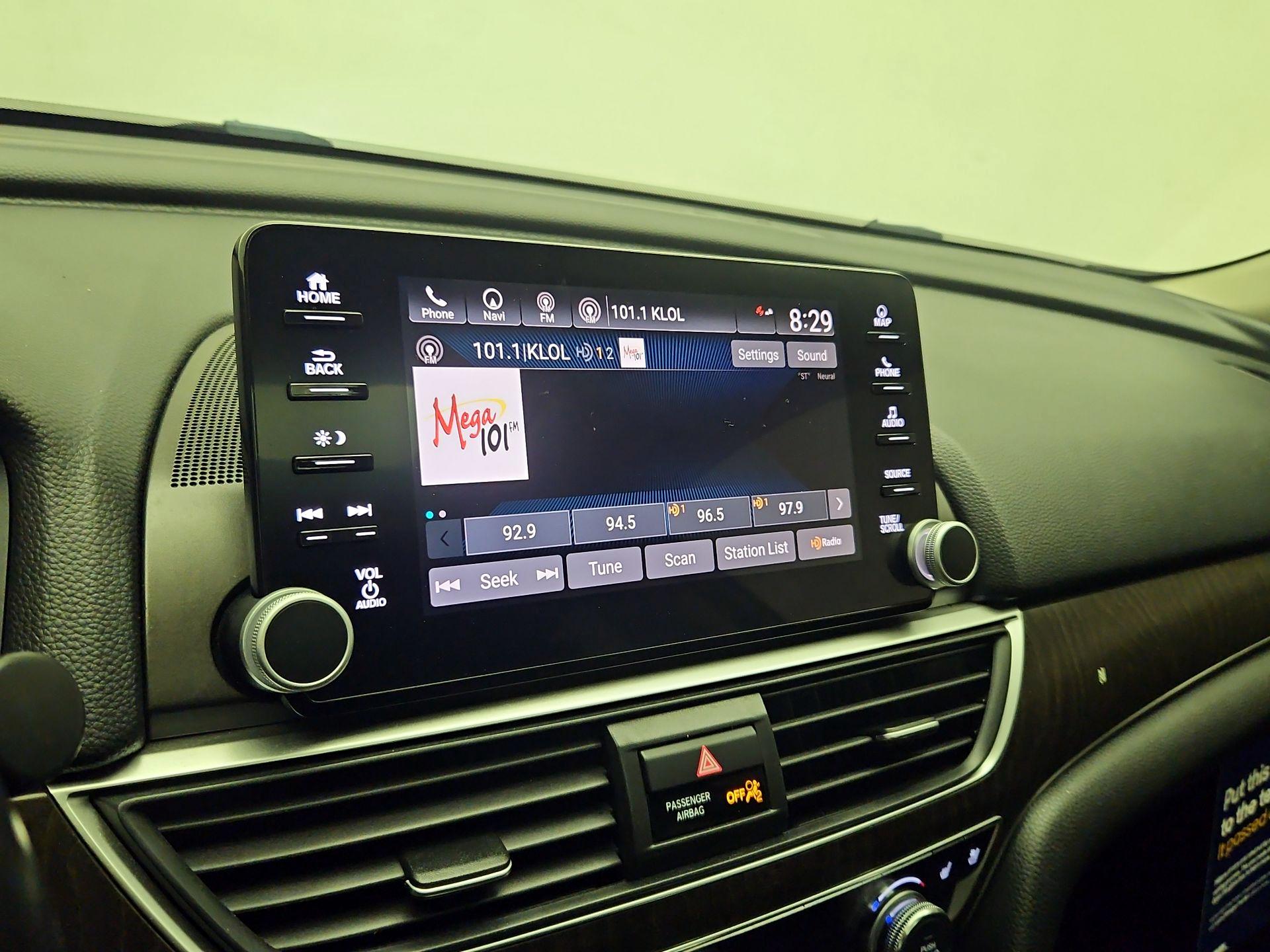 Thumbnail: 2018 Honda Accord - 16